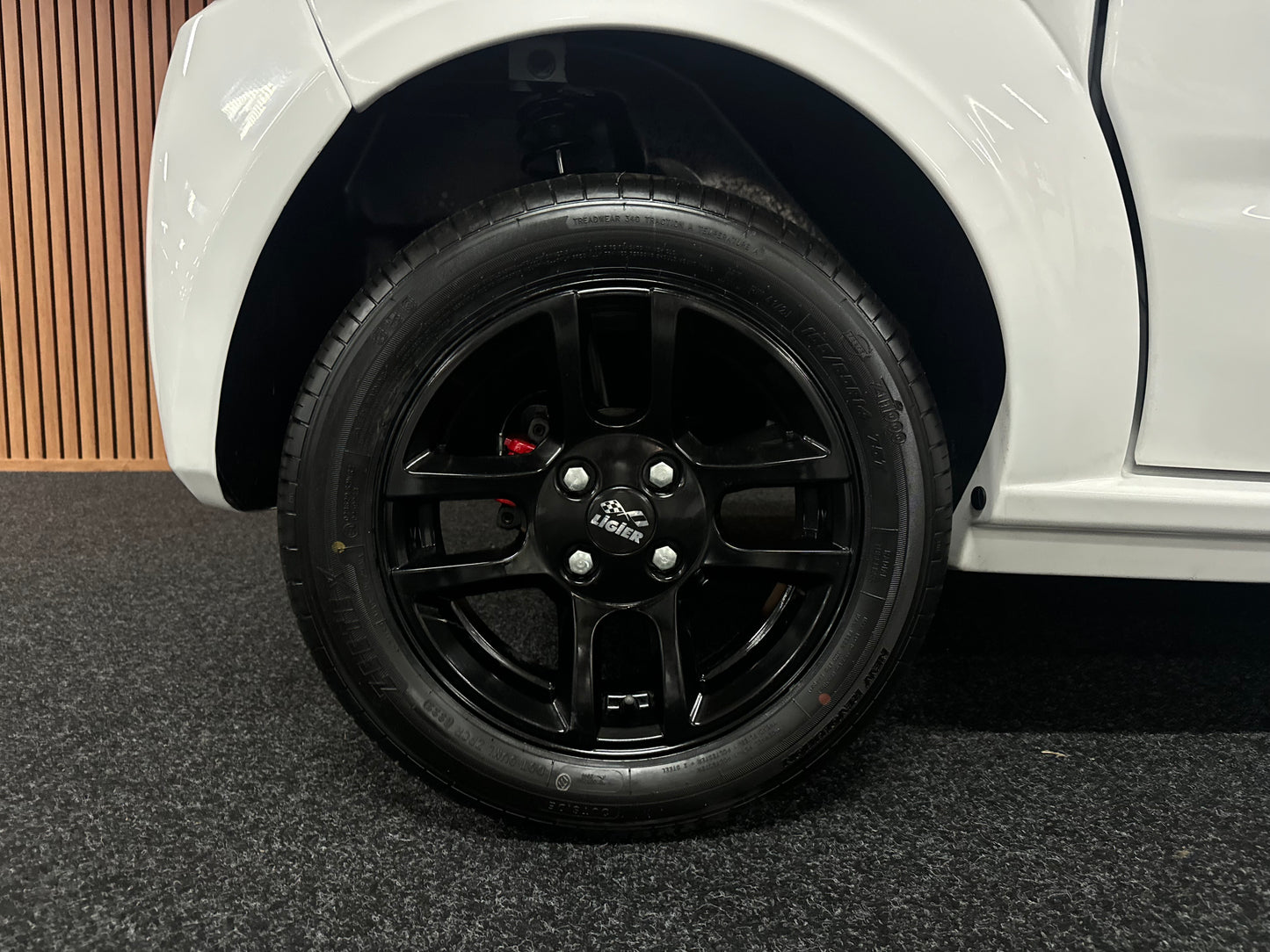 Ligier Myli 2024 216 KM !!! | Neuzustand | 45 km/h | Innerhalb 250 KM Kostenlose Lieferung | Mopedauto | Leichtmobile