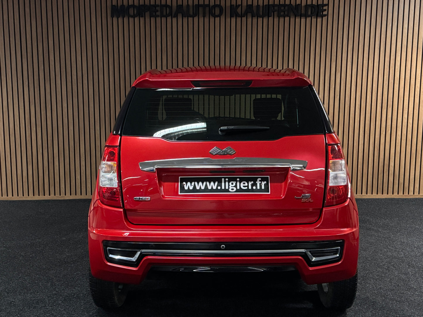 Ligier JS50 Rot L | Rückfahrkamera | 8 PS leiser DCI Motor | 45 km/h | Rückfahrkamera | Innerhalb 250 KM Kostenlose Lieferung | Mopedauto | Leichtmobile