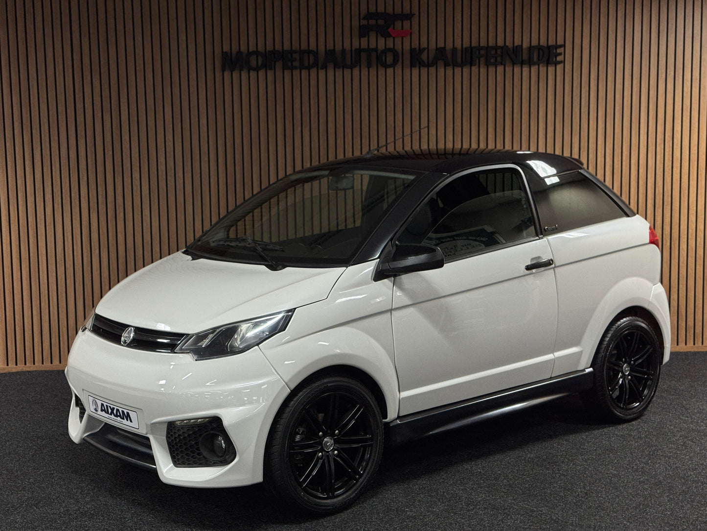 Aixam Coupe GTI Sport / Rückfahrkamera / Parkhilfe / Leder | 8 PS Kubota Motor | 45 km/h | Innerhalb 250 KM Kostenlose Lieferung | Mopedauto | Leichtmobile