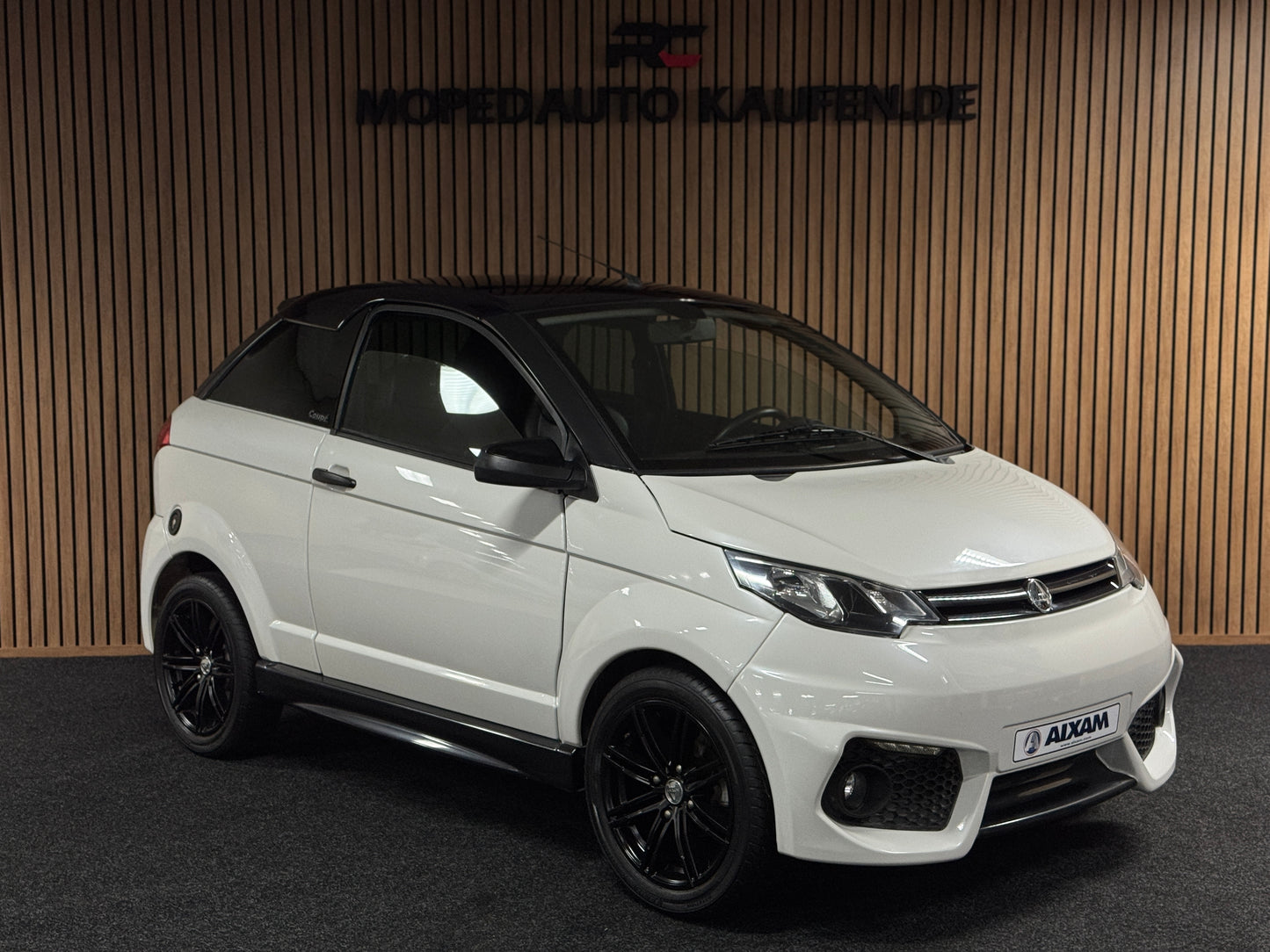 Aixam Coupe GTI Sport / Rückfahrkamera / Parkhilfe / Leder | 8 PS Kubota Motor | 45 km/h | Innerhalb 250 KM Kostenlose Lieferung | Mopedauto | Leichtmobile