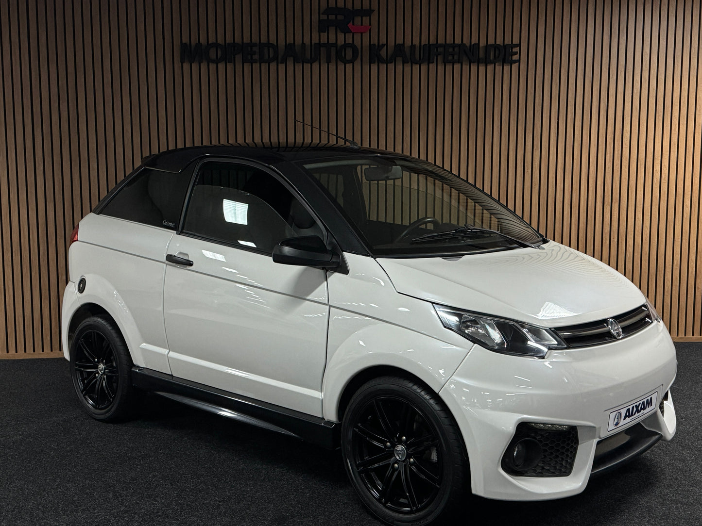 Aixam Coupe GTI Sport / Rückfahrkamera / Parkhilfe / Leder | 8 PS Kubota Motor | 45 km/h | Innerhalb 250 KM Kostenlose Lieferung | Mopedauto | Leichtmobile