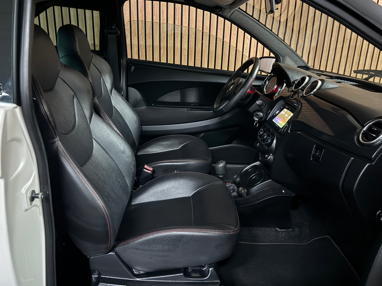 Aixam Coupe GTI Sport / Rückfahrkamera / Parkhilfe / Leder | 8 PS Kubota Motor | 45 km/h | Innerhalb 250 KM Kostenlose Lieferung | Mopedauto | Leichtmobile