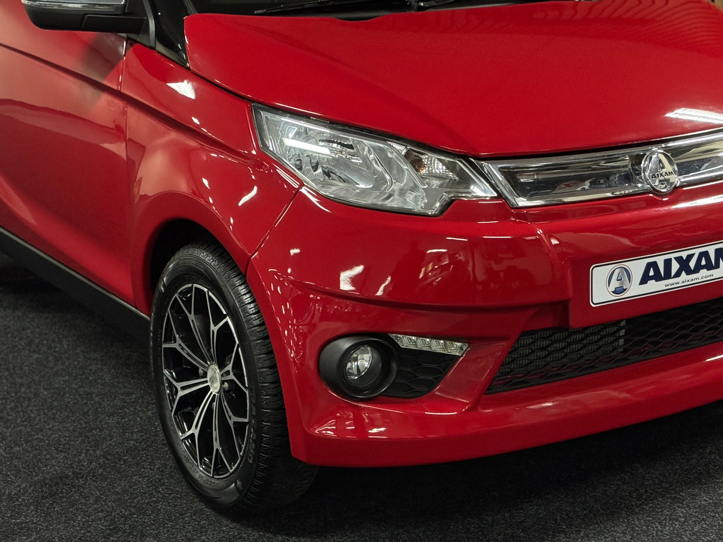 Aixam Coupe Sport Rot Chrome Pack / Rückfahrkamera / Parkhilfe / Leder | 8 PS Kubota Motor | 45 km/h | Innerhalb 250 KM Kostenlose Lieferung | Mopedauto | Leichtmobile
