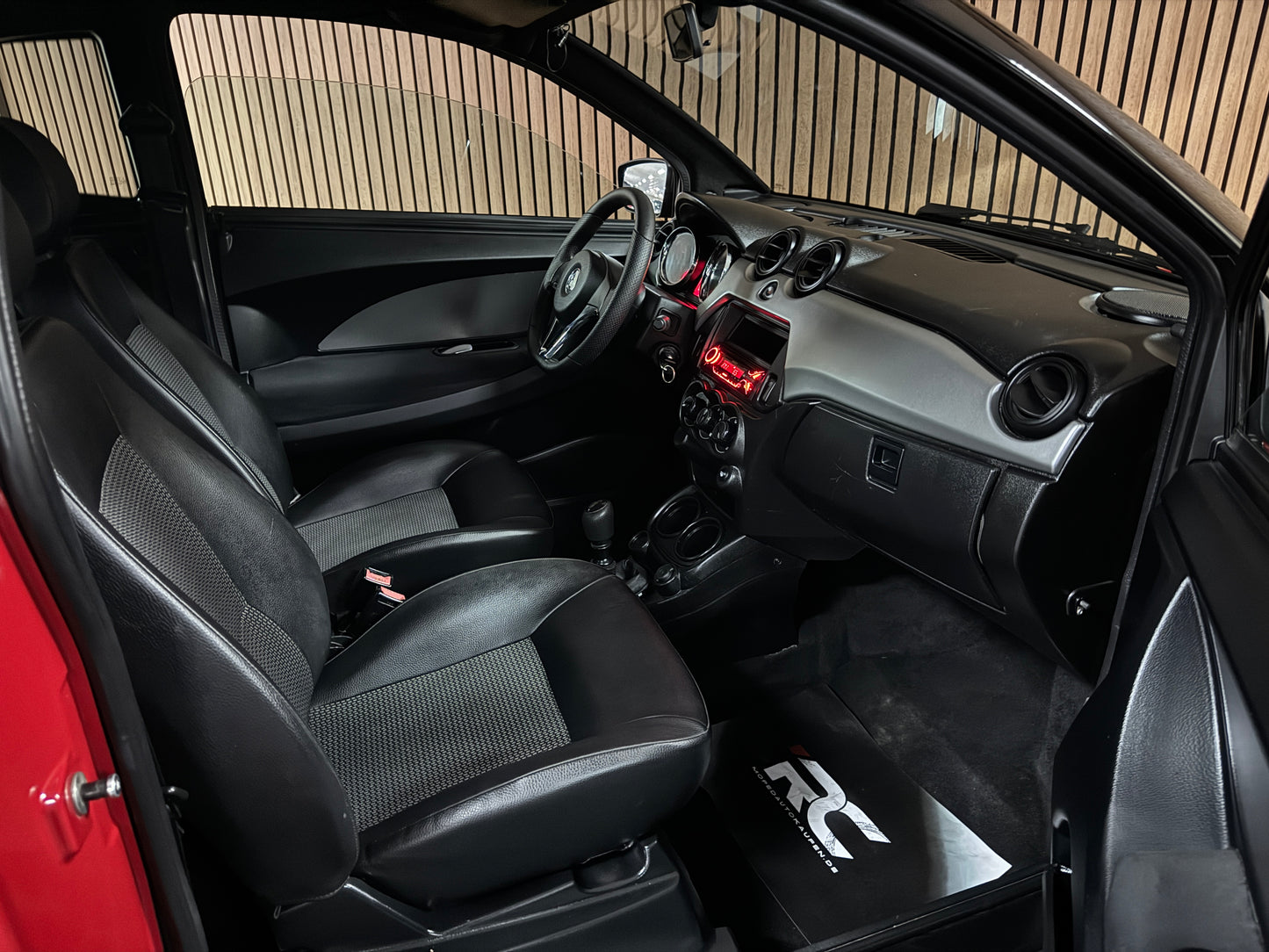 Aixam Coupe Sport Rot Chrome Pack / Rückfahrkamera / Parkhilfe / Leder | 8 PS Kubota Motor | 45 km/h | Innerhalb 250 KM Kostenlose Lieferung | Mopedauto | Leichtmobile