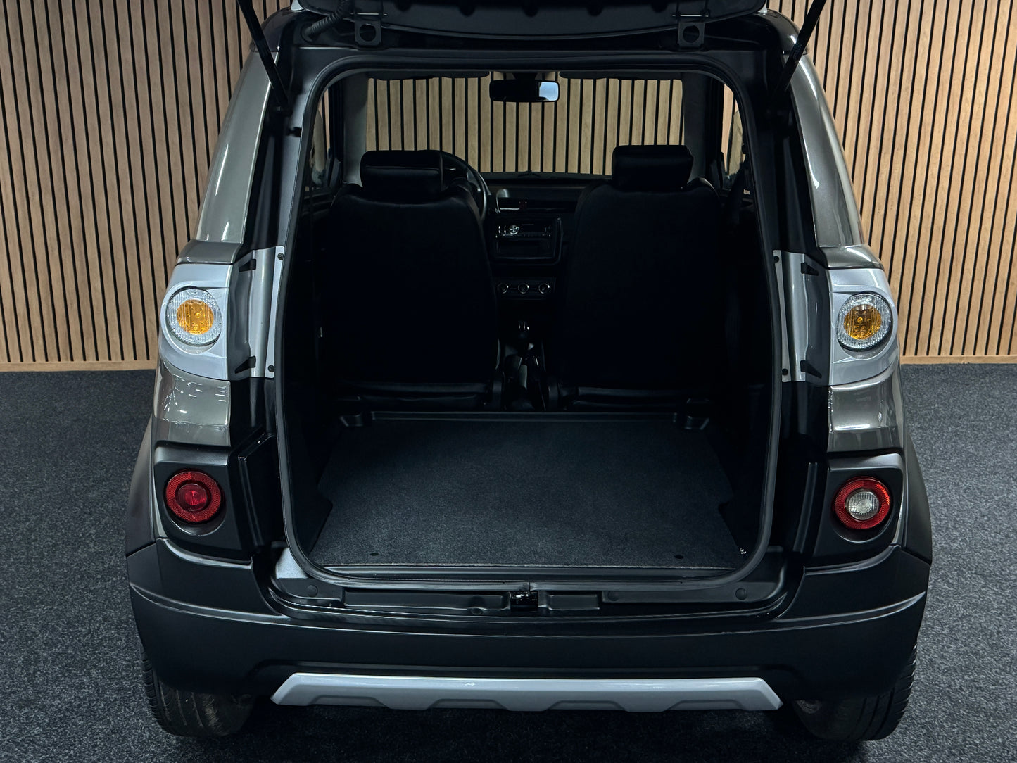 Microcar M.Go Highland X 8 PS DCI Motor | 45 km/h | Innerhalb 250 KM Kostenlose Lieferung | Mopedauto | Leichtmobile