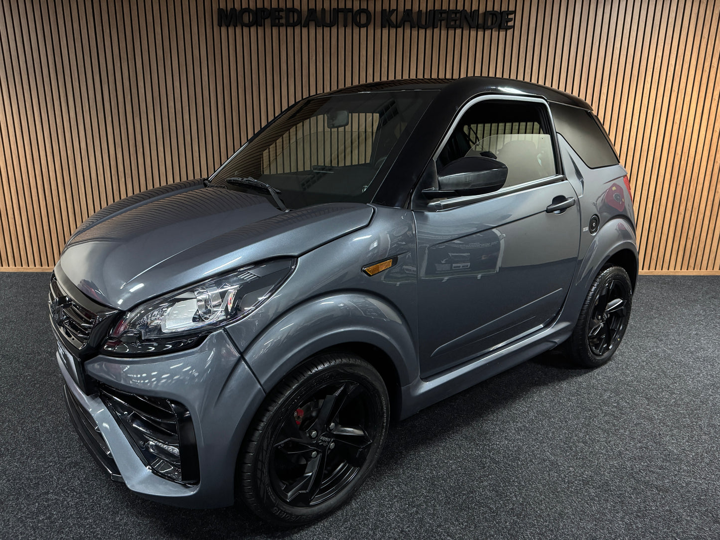 Ligier JS50 JS66 Sport Facelift Tablet ! | Servolenkung Apple Car / | 8 PS leiser DCI Motor | 45 km/h | Rückfahrkamera | Innerhalb 250 KM Kostenlose Lieferung | Mopedauto | Leichtmobile