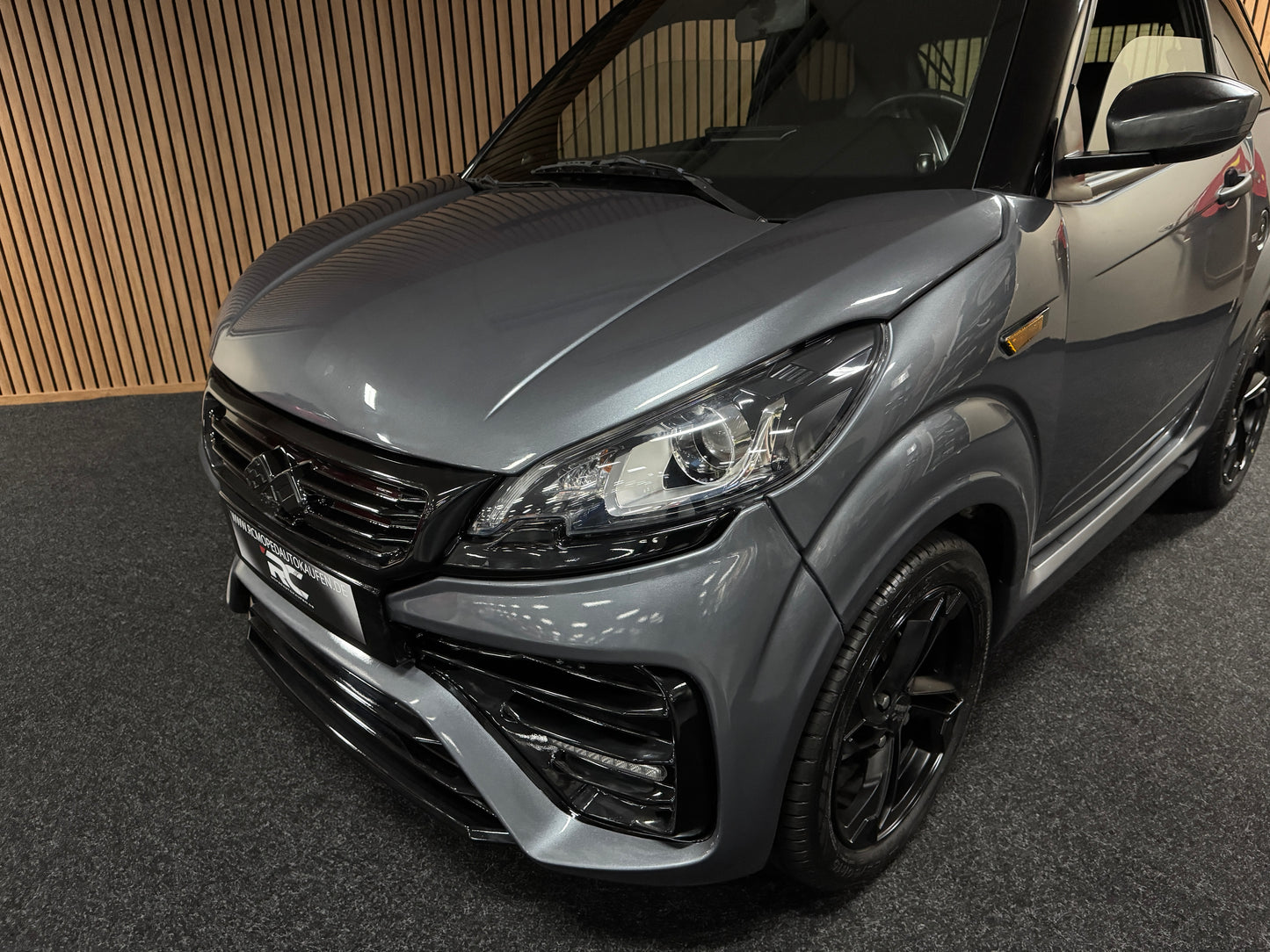 Ligier JS50 JS66 Sport Facelift Tablet ! | Servolenkung Apple Car / | 8 PS leiser DCI Motor | 45 km/h | Rückfahrkamera | Innerhalb 250 KM Kostenlose Lieferung | Mopedauto | Leichtmobile