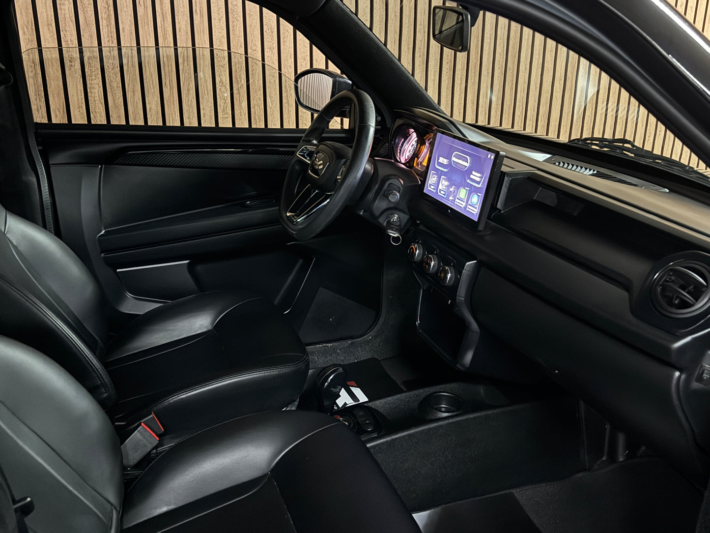 Ligier JS50 JS66 Sport Facelift Tablet ! | Servolenkung Apple Car / | 8 PS leiser DCI Motor | 45 km/h | Rückfahrkamera | Innerhalb 250 KM Kostenlose Lieferung | Mopedauto | Leichtmobile