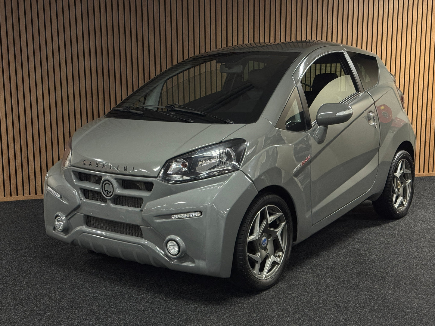 Casalini M20 550 GRANSPORT NARDO GRAU | KLIMA /Garmin Navi / Multimedia / RFK | 8 PS leiser DCI Motor | 45 km/h | Rückfahrkamera | Innerhalb 250 KM Kostenlose Lieferung | Mopedauto | Leichtmobile