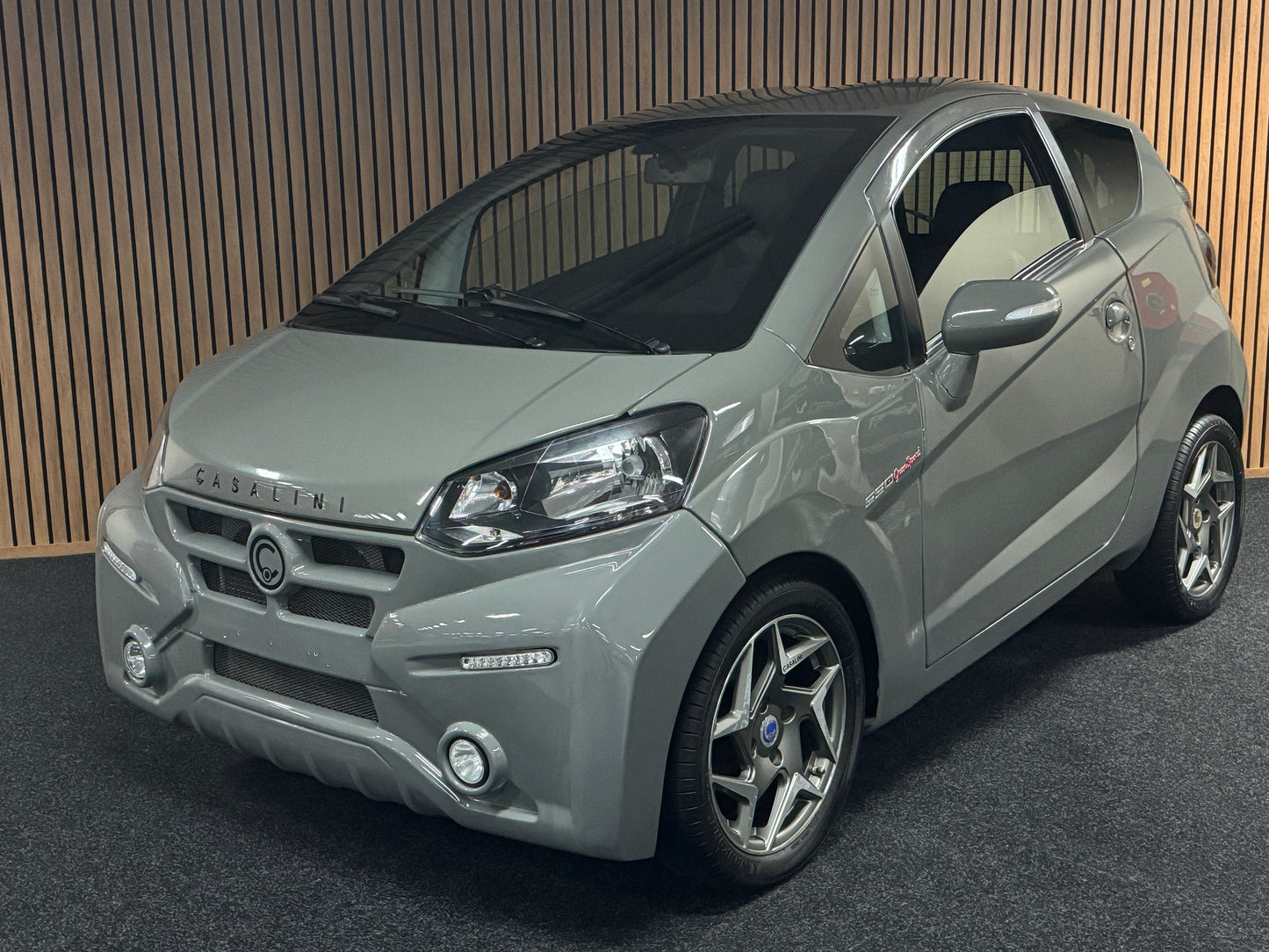 Casalini M20 550 GRANSPORT NARDO GRAU | KLIMA /Garmin Navi / Multimedia / RFK | 8 PS leiser DCI Motor | 45 km/h | Rückfahrkamera | Innerhalb 250 KM Kostenlose Lieferung | Mopedauto | Leichtmobile