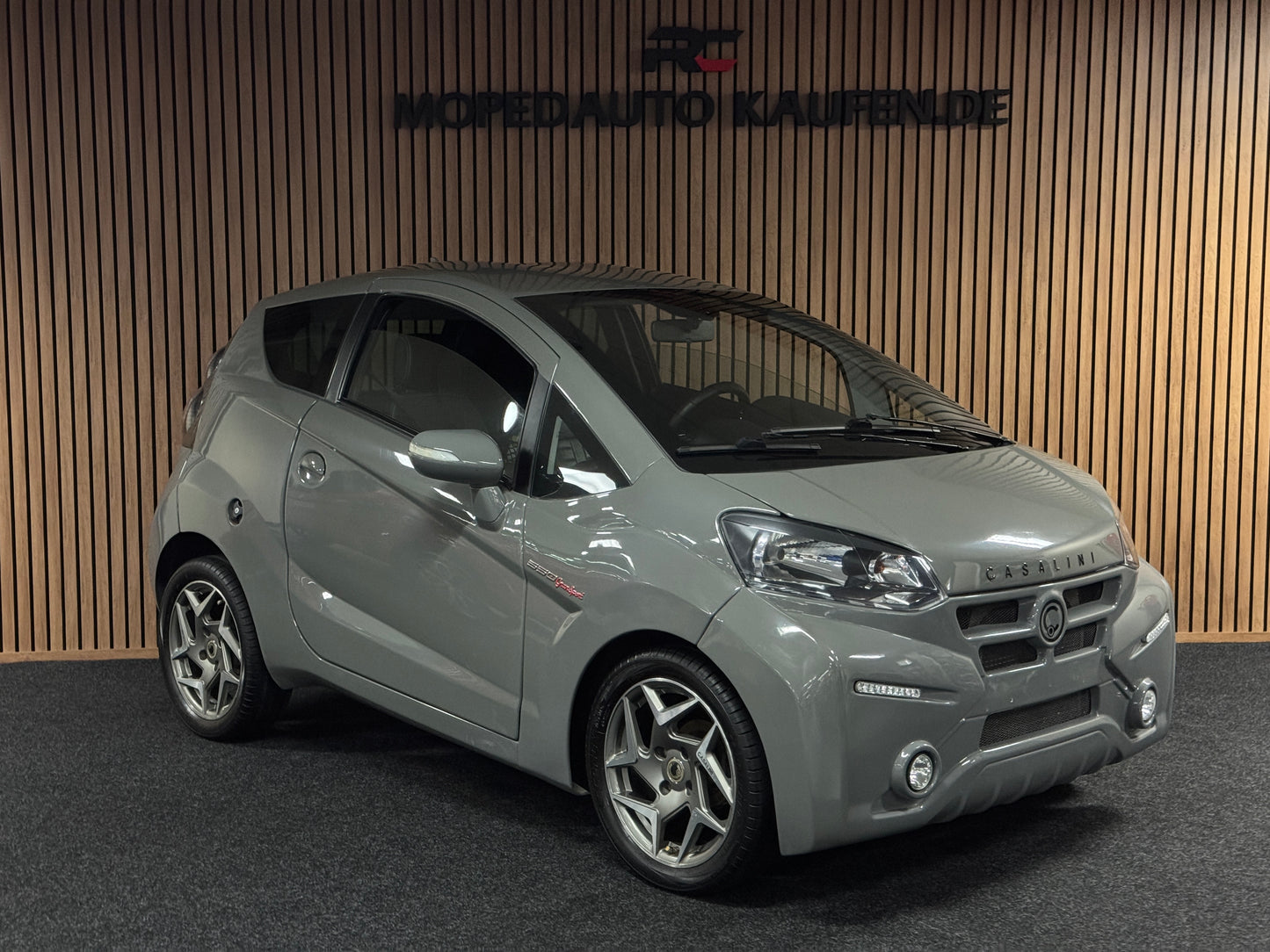 Casalini M20 550 GRANSPORT NARDO GRAU | KLIMA /Garmin Navi / Multimedia / RFK | 8 PS leiser DCI Motor | 45 km/h | Rückfahrkamera | Innerhalb 250 KM Kostenlose Lieferung | Mopedauto | Leichtmobile