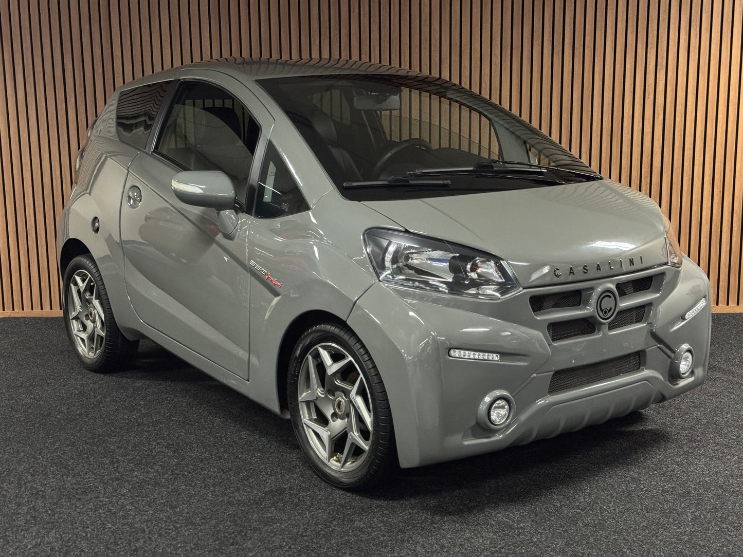 Casalini M20 550 GRANSPORT NARDO GRAU | KLIMA /Garmin Navi / Multimedia / RFK | 8 PS leiser DCI Motor | 45 km/h | Rückfahrkamera | Innerhalb 250 KM Kostenlose Lieferung | Mopedauto | Leichtmobile