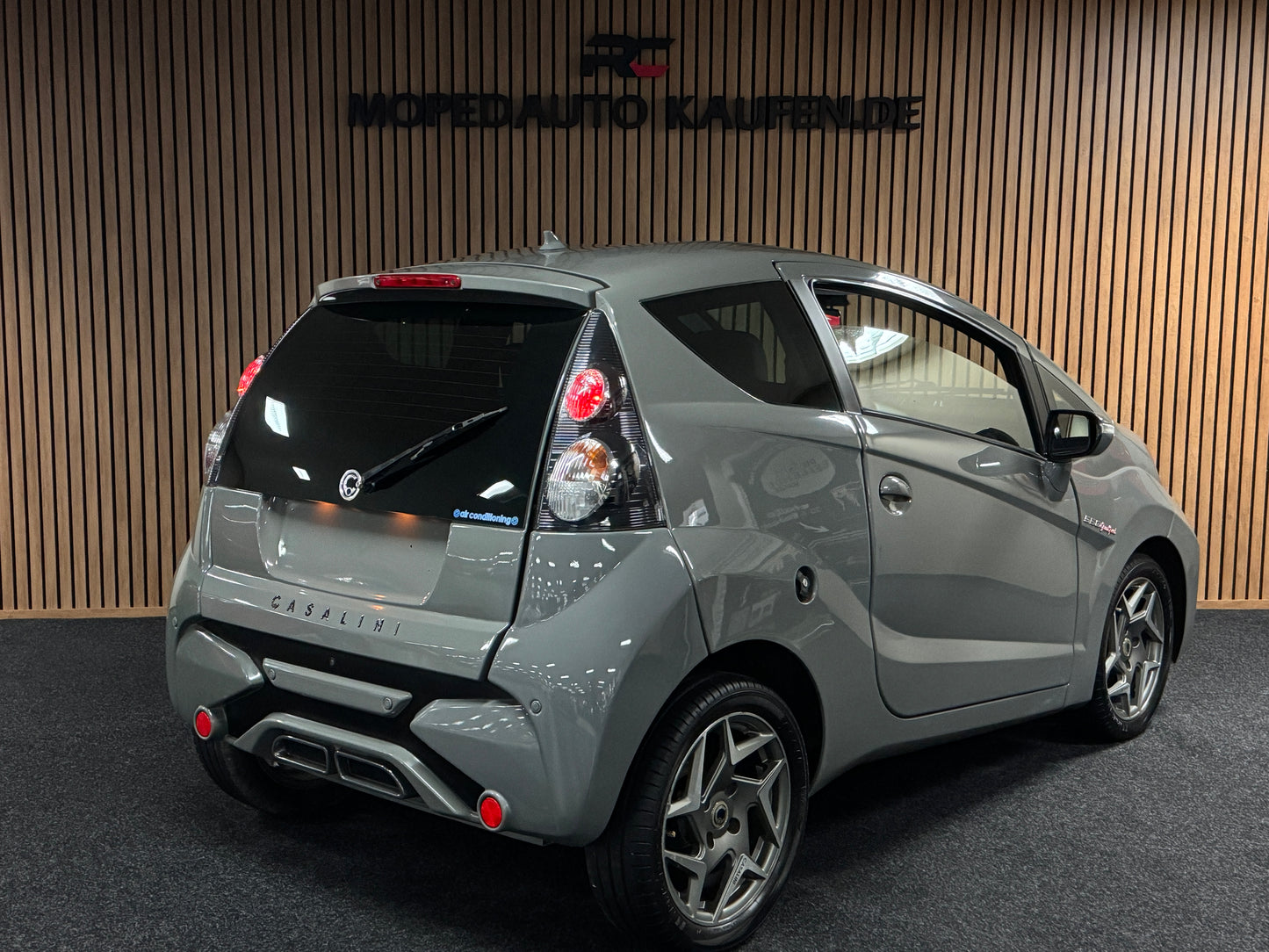 Casalini M20 550 GRANSPORT NARDO GRAU | KLIMA /Garmin Navi / Multimedia / RFK | 8 PS leiser DCI Motor | 45 km/h | Rückfahrkamera | Innerhalb 250 KM Kostenlose Lieferung | Mopedauto | Leichtmobile