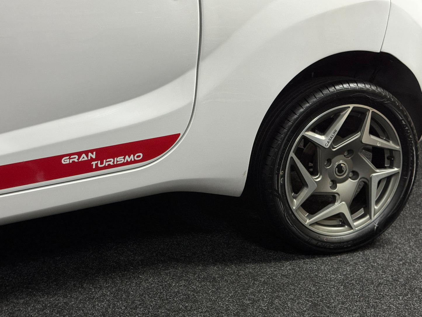 Casalini M20 GRAN TURISMO SPORT / mit roten Sportgurten / Multimedia / RFK | 8 PS leiser DCI Motor | 45 km/h | Rückfahrkamera | Innerhalb 250 KM Kostenlose Lieferung | Mopedauto | Leichtmobile
