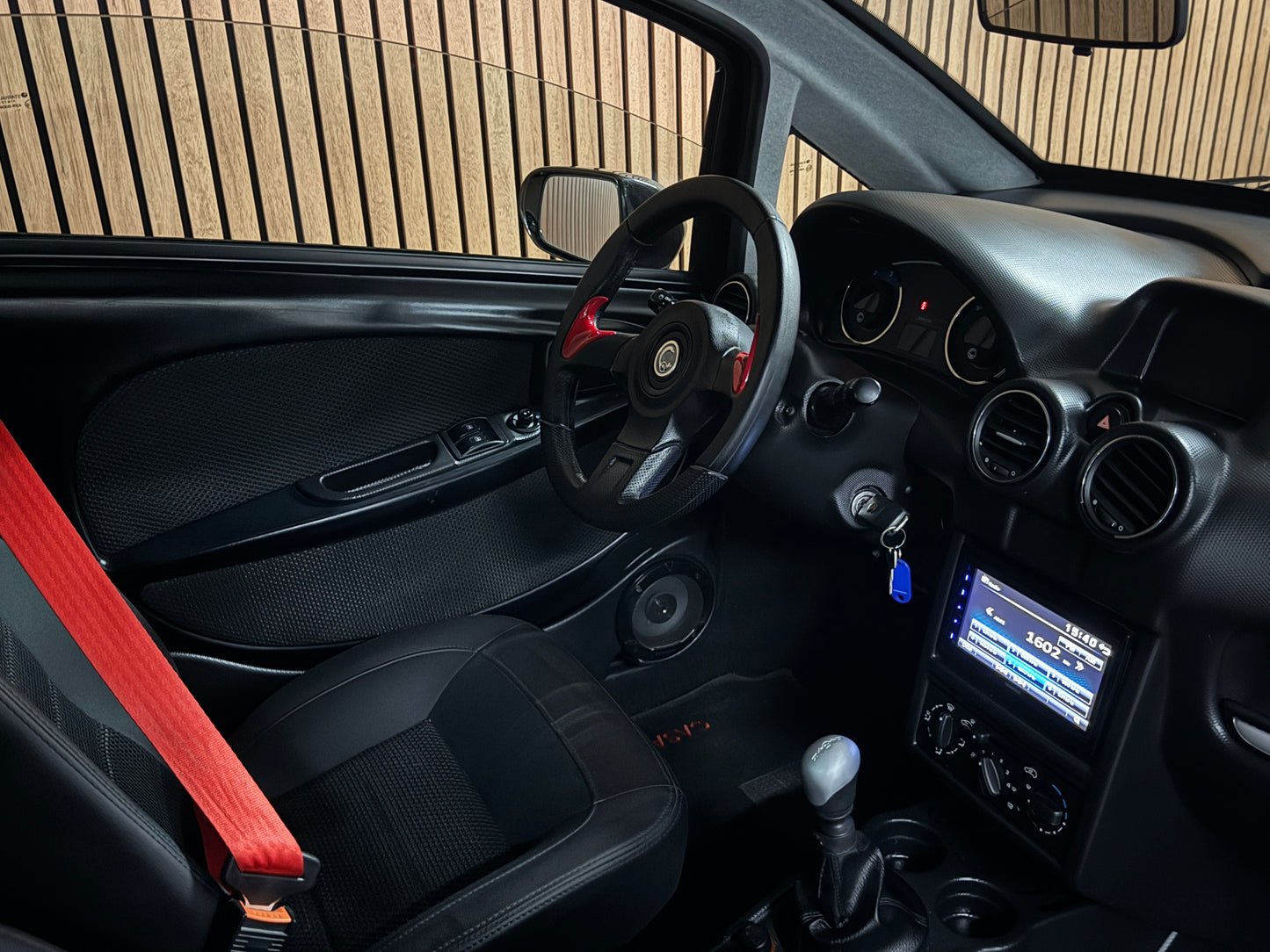 Casalini M20 GRAN TURISMO SPORT / mit roten Sportgurten / Multimedia / RFK | 8 PS leiser DCI Motor | 45 km/h | Rückfahrkamera | Innerhalb 250 KM Kostenlose Lieferung | Mopedauto | Leichtmobile