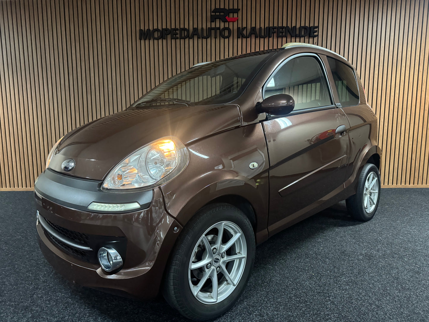 Microcar Mgo SXI | leiser DCI Motor | 45 km/h | Innerhalb 250 KM Kostenlose Lieferung | Mopedauto | Leichtmobile