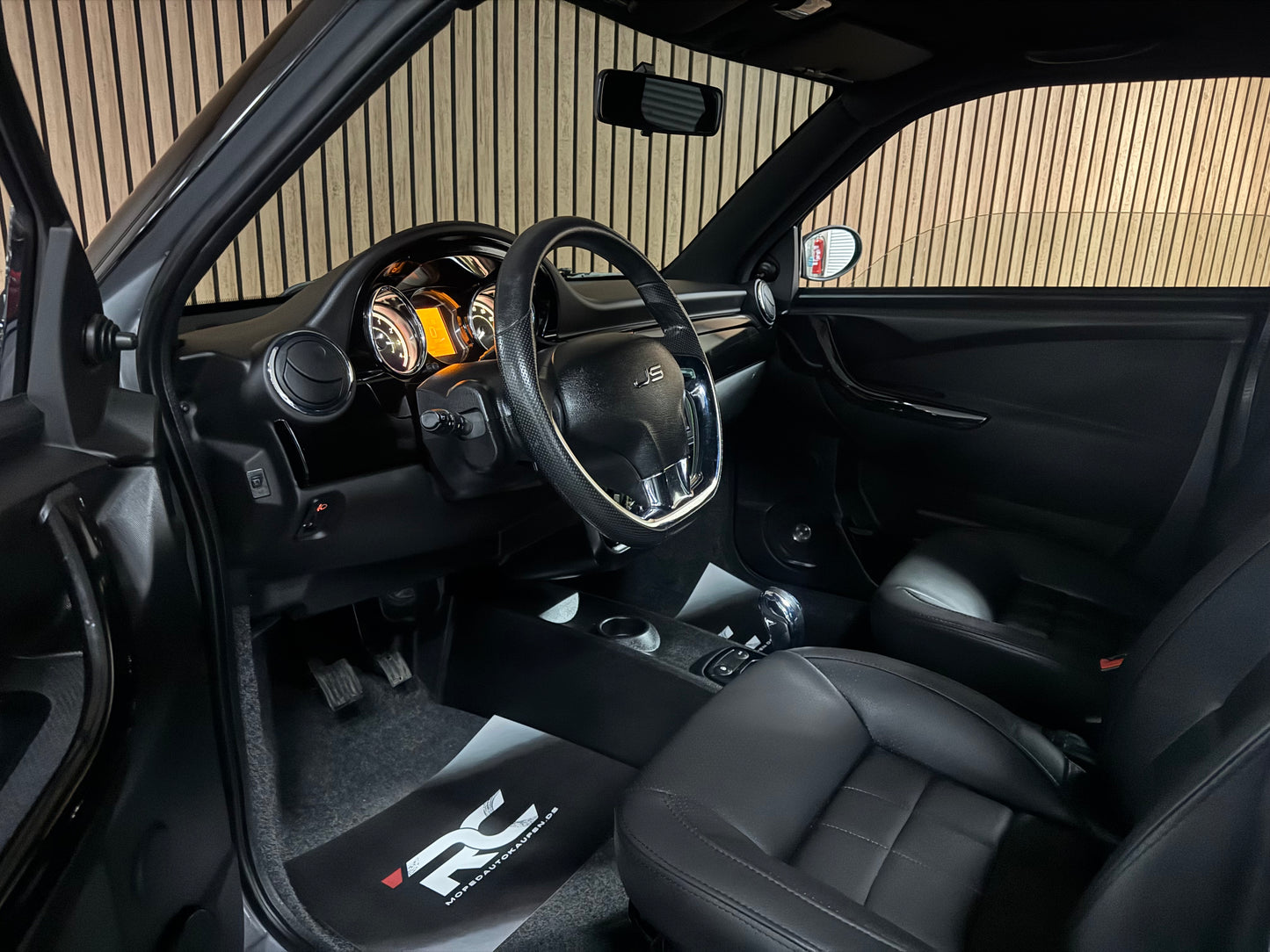 Ligier JS50 Elegance | KLIMA | 8 PS leiser DCI Motor | 45 km/h | Rückfahrkamera | Innerhalb 250 KM Kostenlose Lieferung | Mopedauto | Leichtmobile