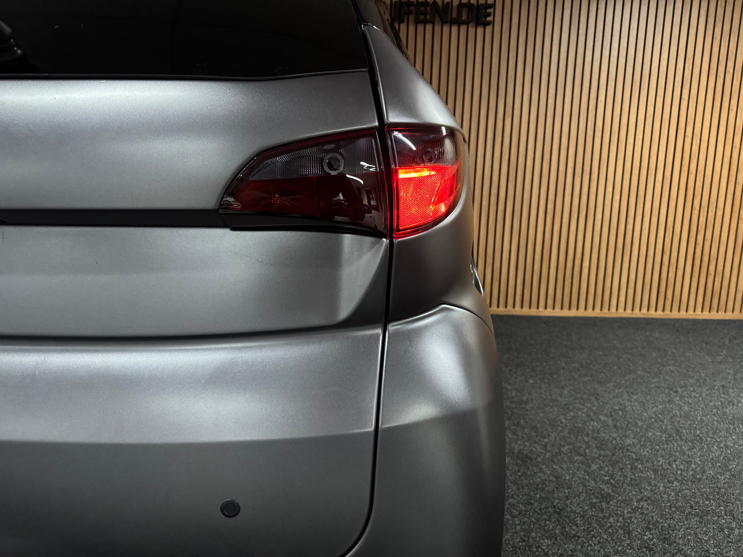 Aixam Coupé GTI Sport Matt Grau | 8 PS Motor | 45 km/h | Innerhalb 250 KM Kostenlose Lieferung | Mopedauto | Leichtmobile