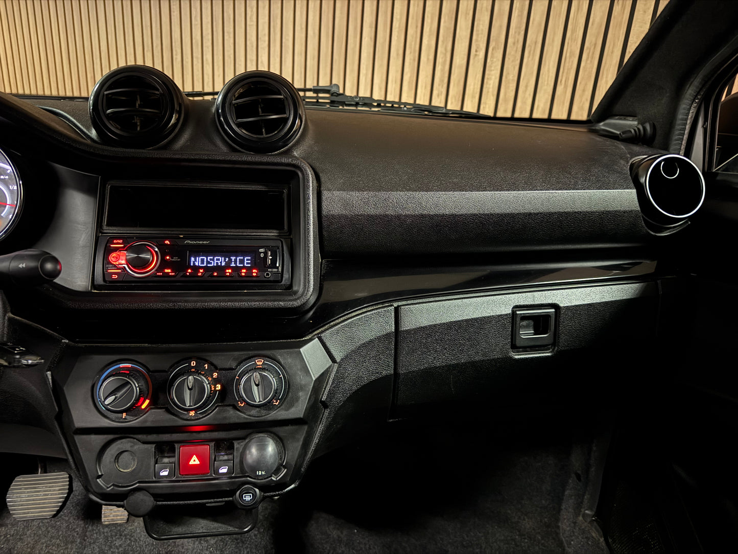 Aixam Coupé GTI Sport Matt Grau | 8 PS Motor | 45 km/h | Innerhalb 250 KM Kostenlose Lieferung | Mopedauto | Leichtmobile