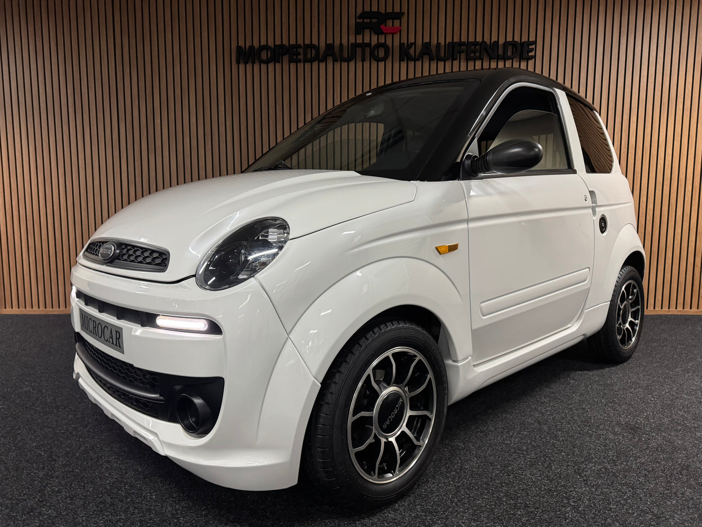Microcar Mgo XL | 8 PS leiser DCI Motor | 45 km/h | Innerhalb 250 KM Kostenlose Lieferung | Mopedauto | Leichtmobile
