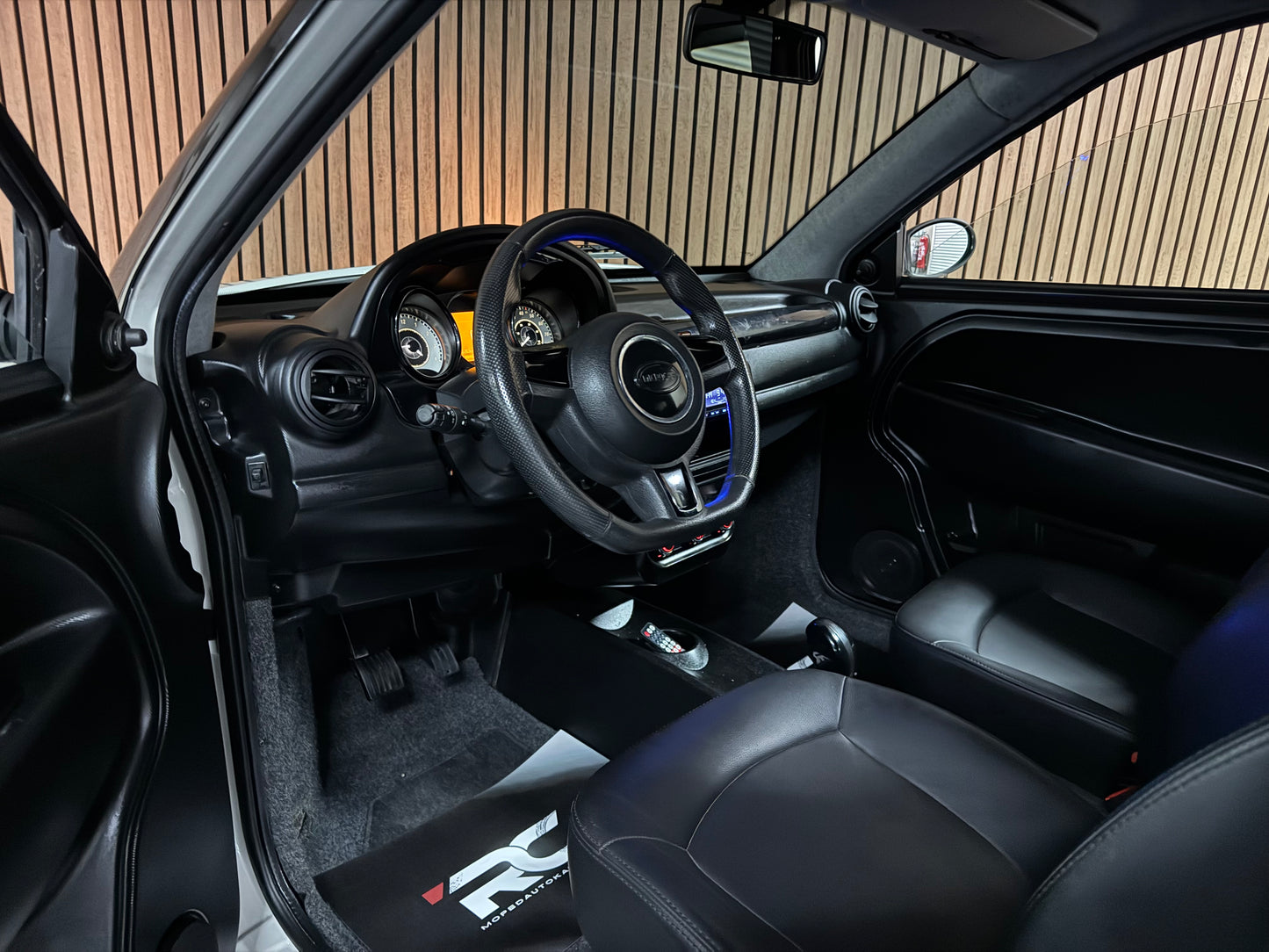 Microcar Mgo XL | 8 PS leiser DCI Motor | 45 km/h | Innerhalb 250 KM Kostenlose Lieferung | Mopedauto | Leichtmobile