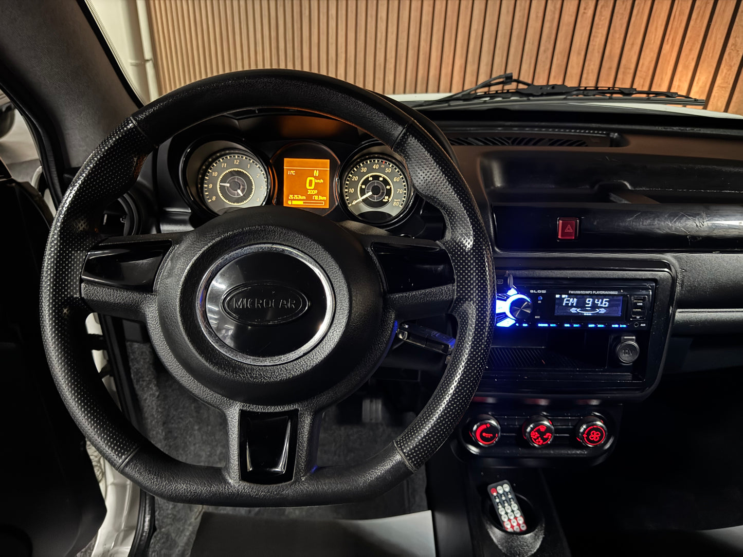 Microcar Mgo XL | 8 PS leiser DCI Motor | 45 km/h | Innerhalb 250 KM Kostenlose Lieferung | Mopedauto | Leichtmobile