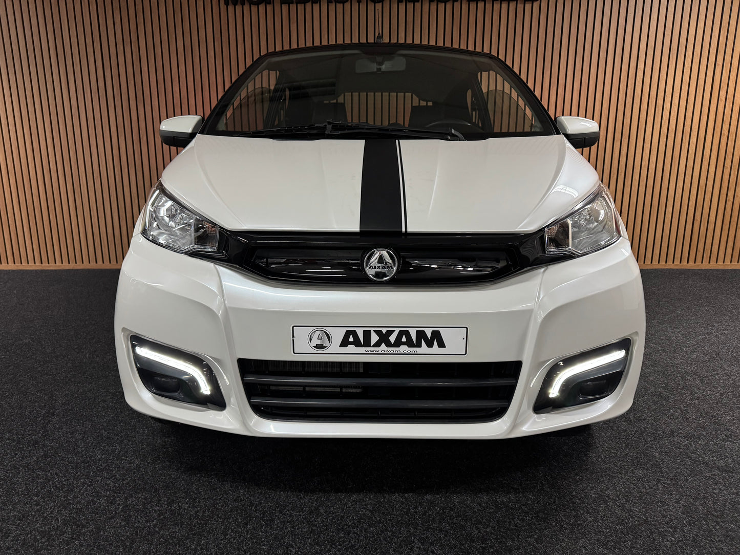 Aixam City GTO Sport 2023 | 8 PS Kubota Motor | Rückfahrkamera | Alpine Multi-Media | 45 km/h | Innerhalb 250 KM Kostenlose Lieferung | Mopedauto | Leichtmobile | Aixam | Microcar | Ligier