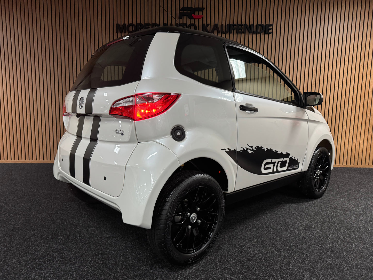 Aixam City GTO Sport 2023 | 8 PS Kubota Motor | Rückfahrkamera | Alpine Multi-Media | 45 km/h | Innerhalb 250 KM Kostenlose Lieferung | Mopedauto | Leichtmobile | Aixam | Microcar | Ligier