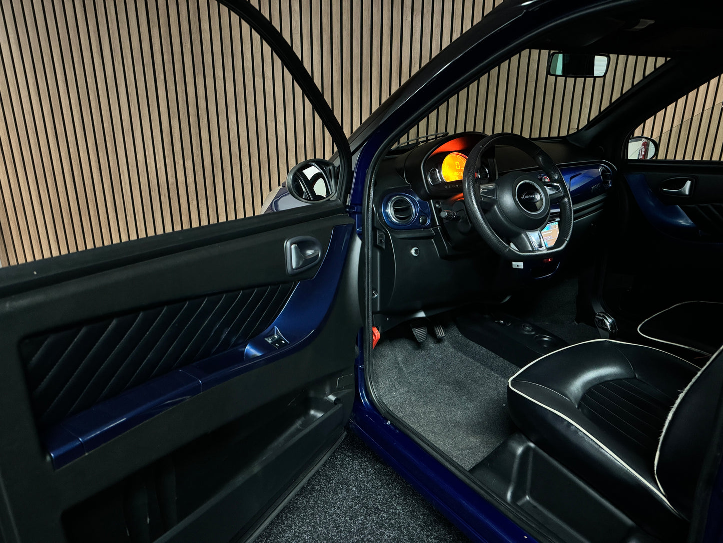 Microcar M8 Blau | leiser DCI Motor | 45 km/h | Innerhalb 250 KM Kostenlose Lieferung | Mopedauto | Leichtmobile