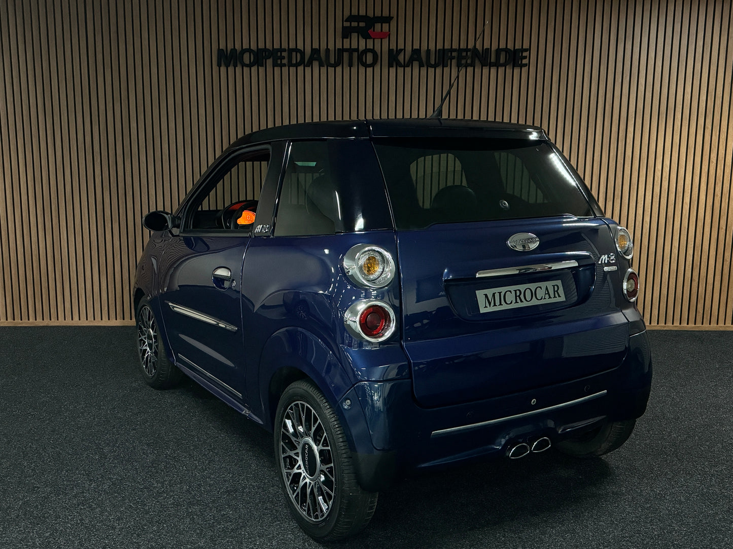 Microcar M8 Blau | leiser DCI Motor | 45 km/h | Innerhalb 250 KM Kostenlose Lieferung | Mopedauto | Leichtmobile