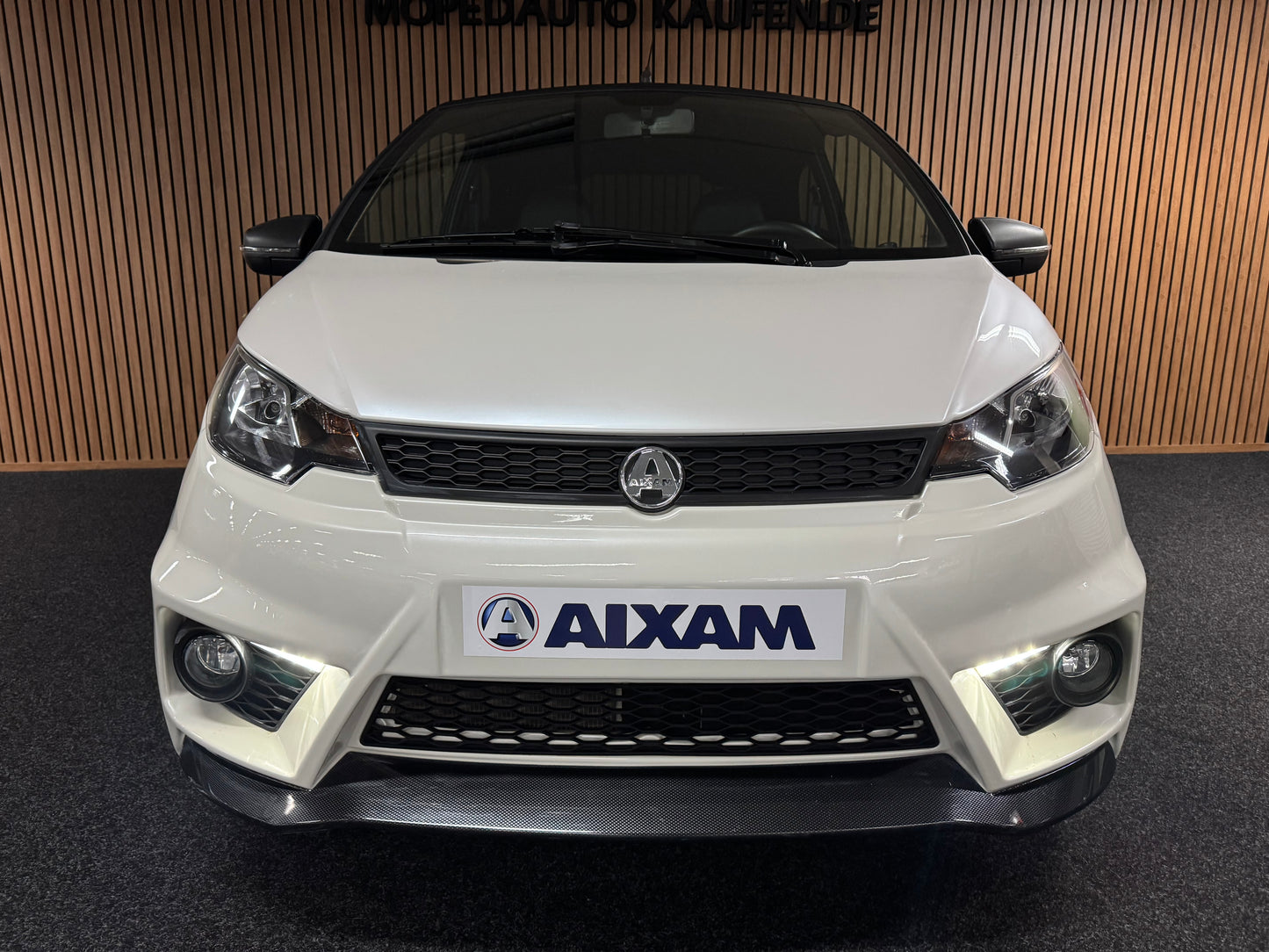 Aixam GTI Sport | 8 PS Kubota Motor | Rückfahrkamera | 45 km/h | Innerhalb 250 KM Kostenlose Lieferung | Mopedauto | Leichtmobile | Aixam | Microcar | Ligier