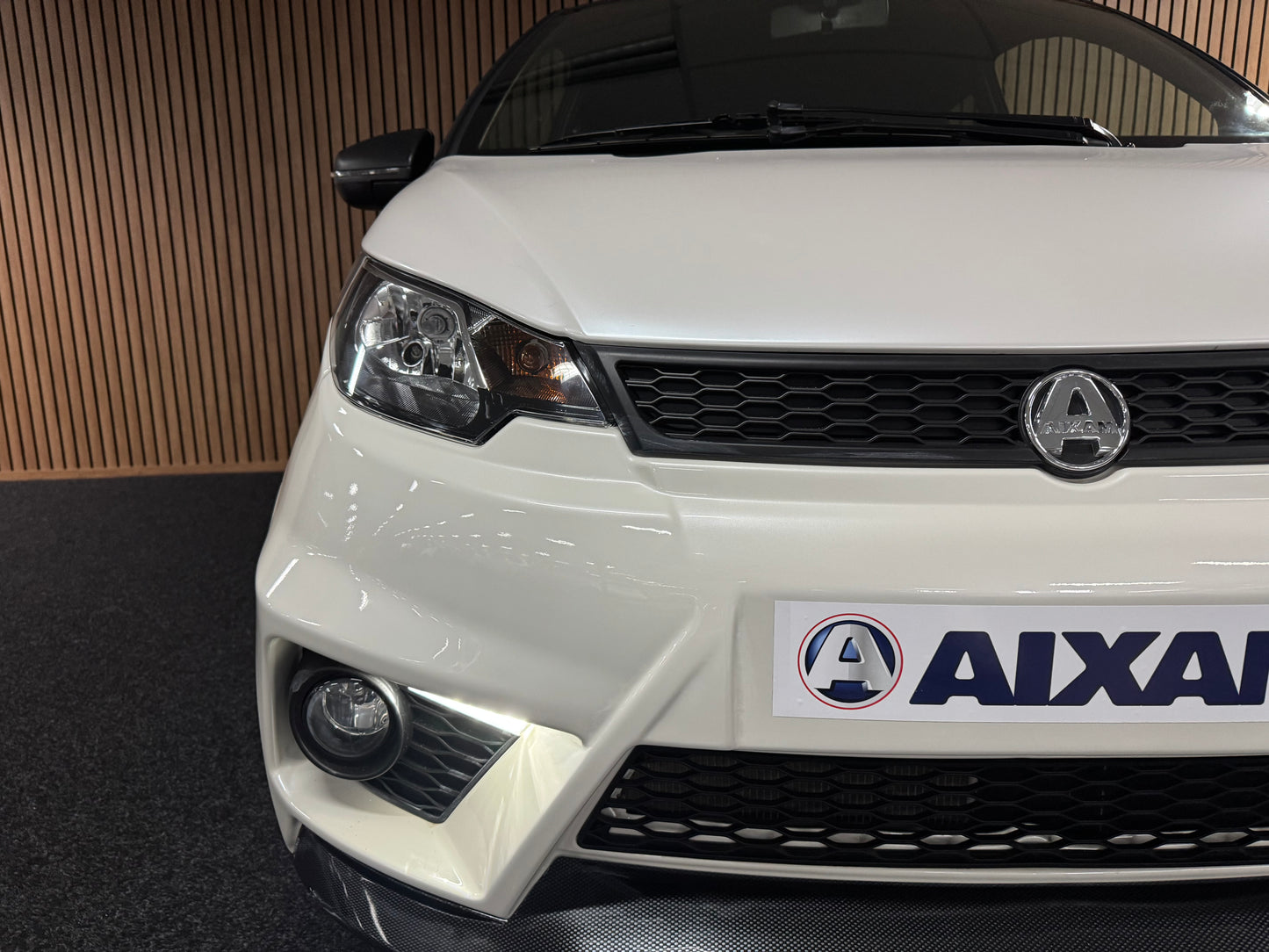 Aixam GTI Sport | 8 PS Kubota Motor | Rückfahrkamera | 45 km/h | Innerhalb 250 KM Kostenlose Lieferung | Mopedauto | Leichtmobile | Aixam | Microcar | Ligier
