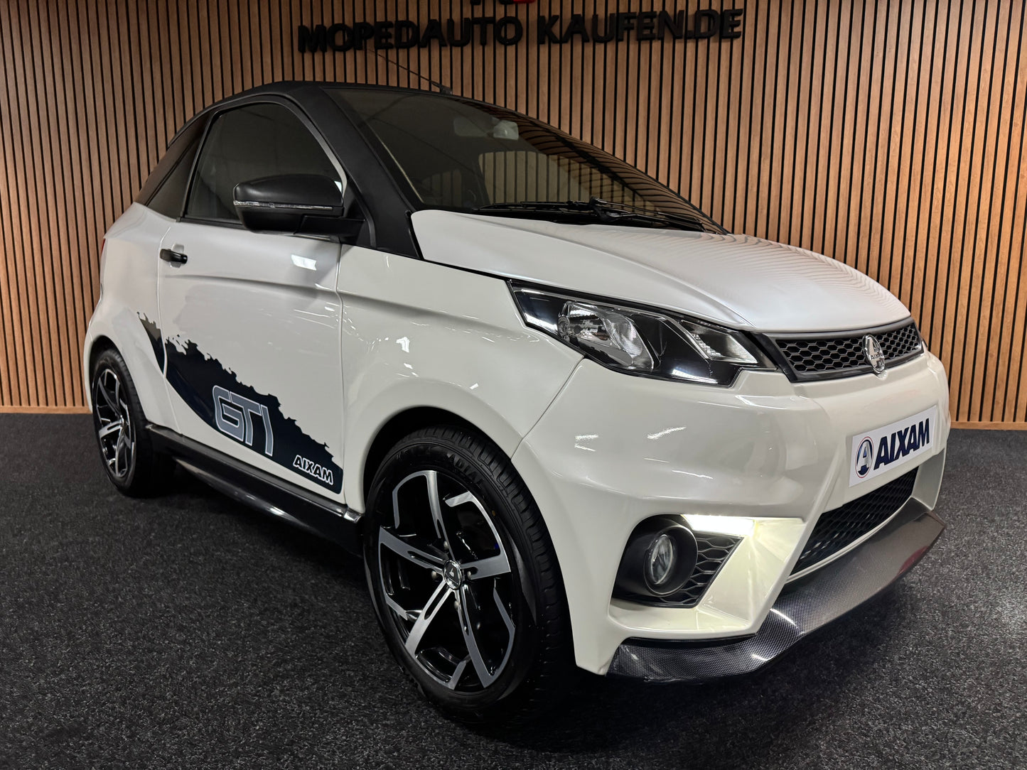 Aixam GTI Sport | 8 PS Kubota Motor | Rückfahrkamera | 45 km/h | Innerhalb 250 KM Kostenlose Lieferung | Mopedauto | Leichtmobile | Aixam | Microcar | Ligier