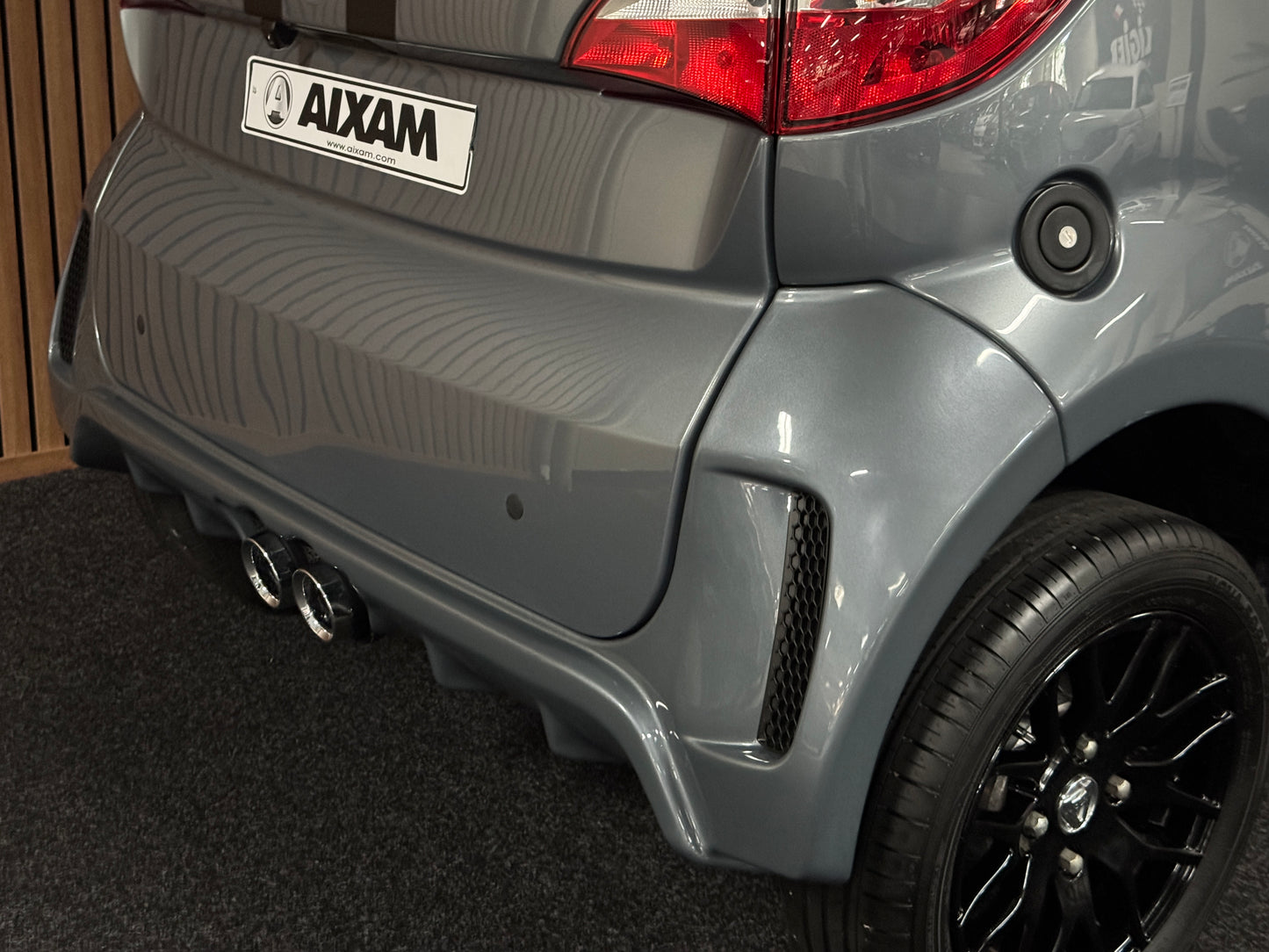Aixam City Sport Grau | 8 PS Kubota Motor | Rückfahrkamera | Alpine Multi-Media | 45 km/h | Innerhalb 250 KM Kostenlose Lieferung | Mopedauto | Leichtmobile | Aixam | Microcar | Ligier
