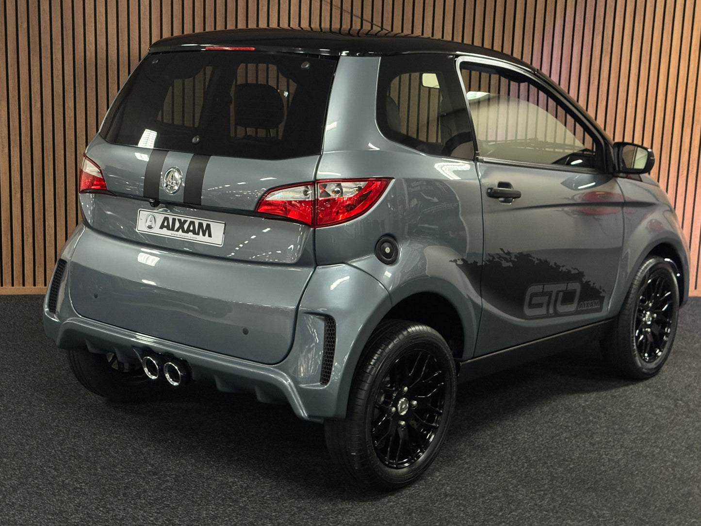 Aixam City Sport Grau | 8 PS Kubota Motor | Rückfahrkamera | Alpine Multi-Media | 45 km/h | Innerhalb 250 KM Kostenlose Lieferung | Mopedauto | Leichtmobile | Aixam | Microcar | Ligier