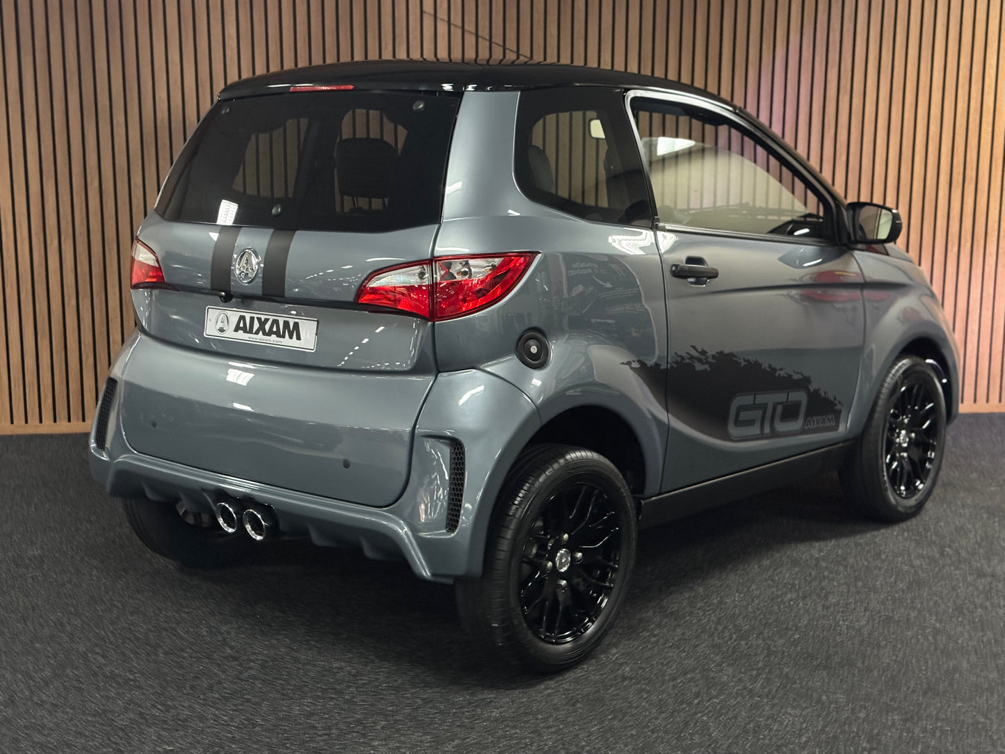 Aixam City Sport Grau | 8 PS Kubota Motor | Rückfahrkamera | Alpine Multi-Media | 45 km/h | Innerhalb 250 KM Kostenlose Lieferung | Mopedauto | Leichtmobile | Aixam | Microcar | Ligier