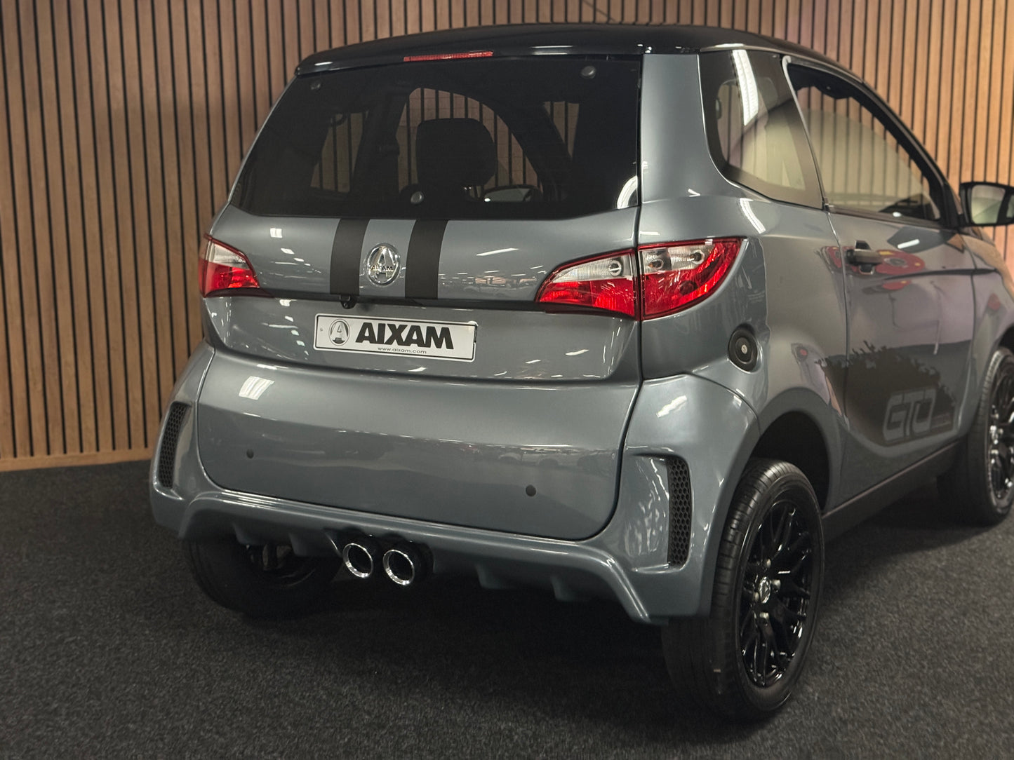 Aixam City Sport Grau | 8 PS Kubota Motor | Rückfahrkamera | Alpine Multi-Media | 45 km/h | Innerhalb 250 KM Kostenlose Lieferung | Mopedauto | Leichtmobile | Aixam | Microcar | Ligier