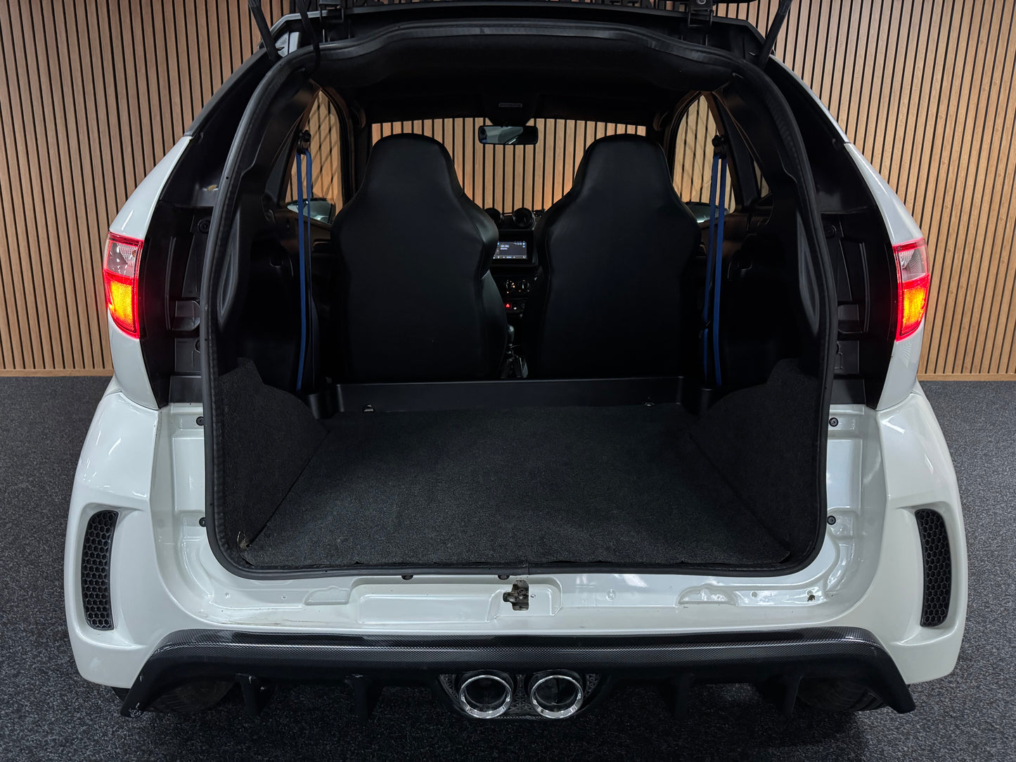 Aixam GTI Sport | 8 PS Kubota Motor | Rückfahrkamera | 45 km/h | Innerhalb 250 KM Kostenlose Lieferung | Mopedauto | Leichtmobile | Aixam | Microcar | Ligier