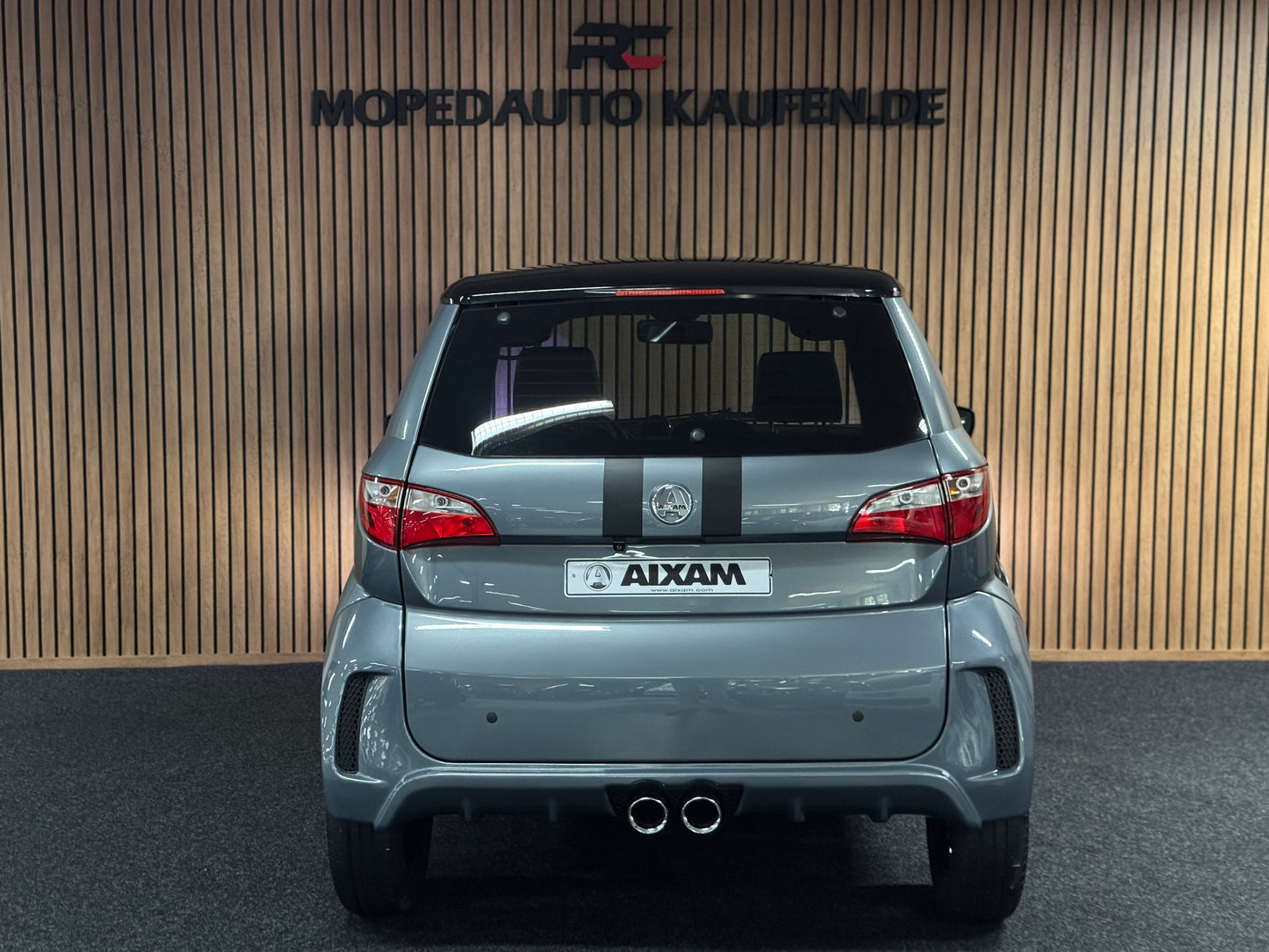 Aixam City Sport Grau | 8 PS Kubota Motor | Rückfahrkamera | Alpine Multi-Media | 45 km/h | Innerhalb 250 KM Kostenlose Lieferung | Mopedauto | Leichtmobile | Aixam | Microcar | Ligier