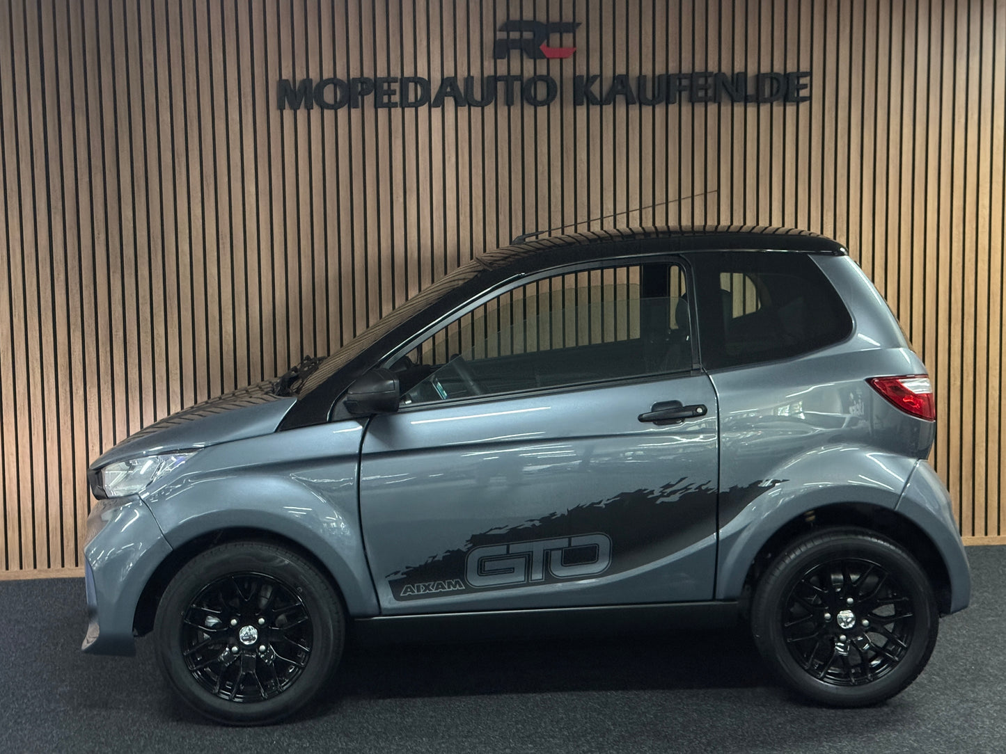 Aixam City Sport Grau | 8 PS Kubota Motor | Rückfahrkamera | Alpine Multi-Media | 45 km/h | Innerhalb 250 KM Kostenlose Lieferung | Mopedauto | Leichtmobile | Aixam | Microcar | Ligier