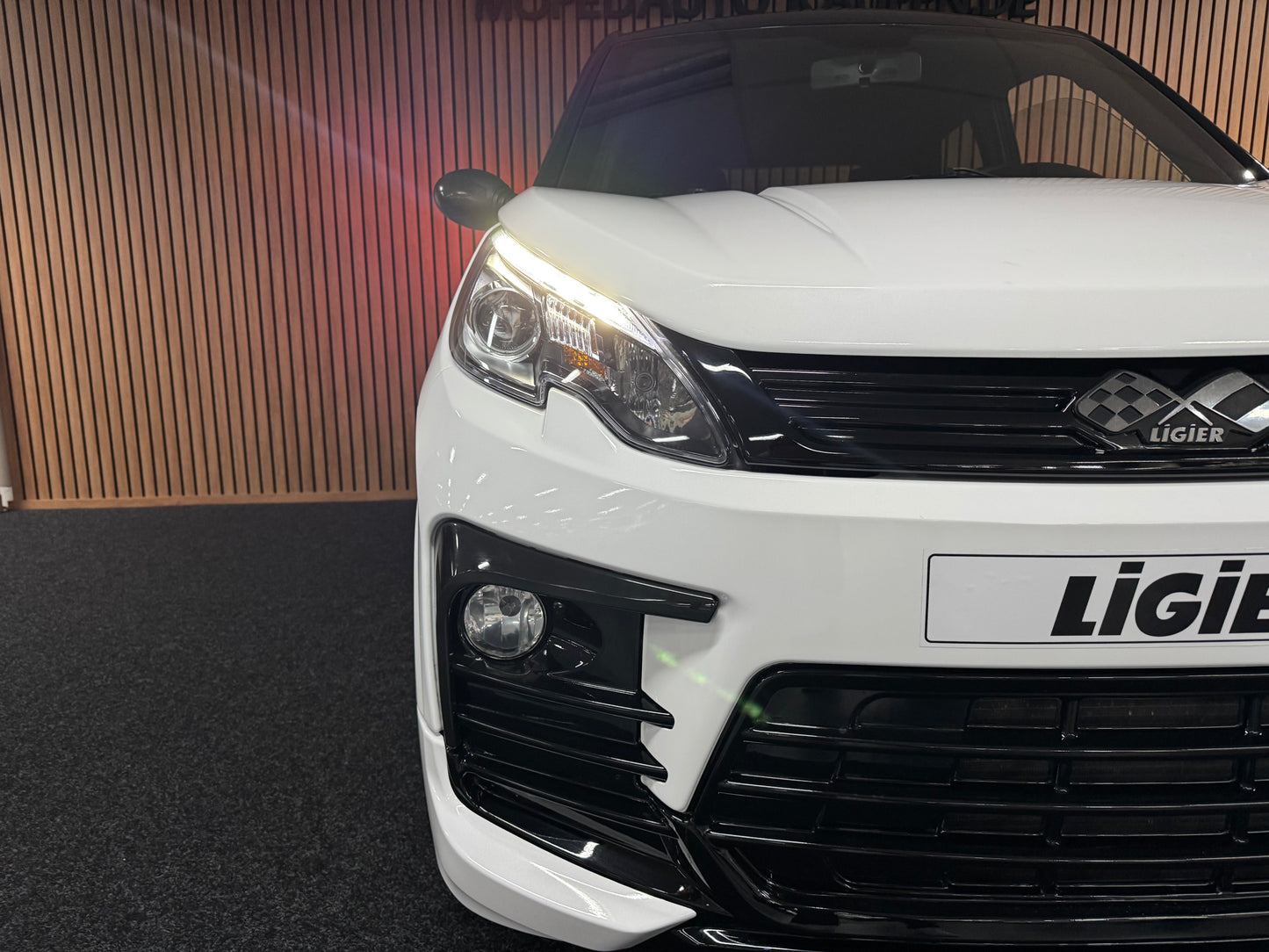 Ligier JS60 Ultimate Sport | 2022 | 8 PS leiser DCI Motor | Servolenkung | Rückfahrkamera | 45 km/h | Innerhalb 250 KM Kostenlose Lieferung | Mopedauto | Leichtmobile | Aixam | Microcar | Ligier