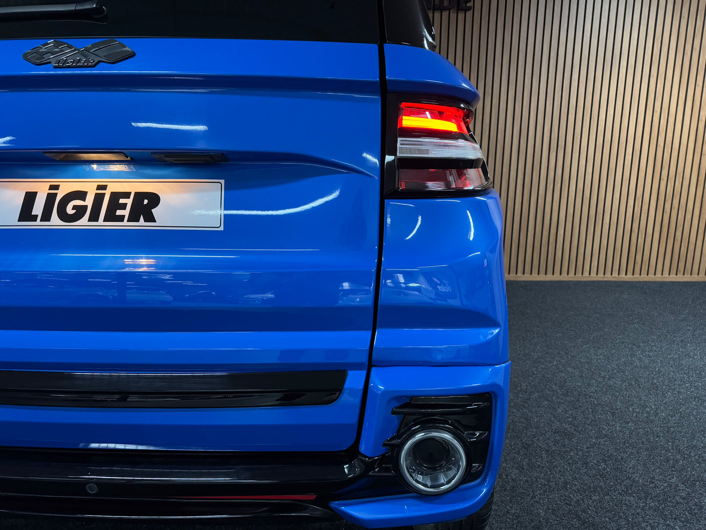 Ligier JS60 Ultimate Sport | 8 PS leiser DCI Motor | Servolenkung | Rückfahrkamera | 45 km/h | Innerhalb 250 KM Kostenlose Lieferung | Mopedauto | Leichtmobile | Aixam | Microcar | Ligier