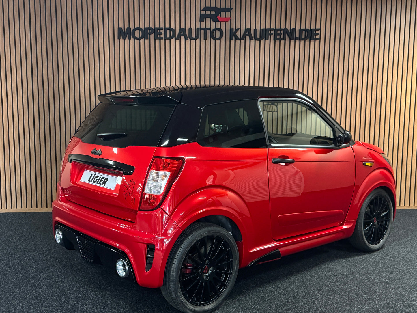 Ligier JS50 Ultimate Sport | Servolenkung | Rückfahrkamera | 8 PS leiser DCI Motor | 45 km/h | Rückfahrkamera | Innerhalb 250 KM Kostenlose Lieferung | Mopedauto | Leichtmobile