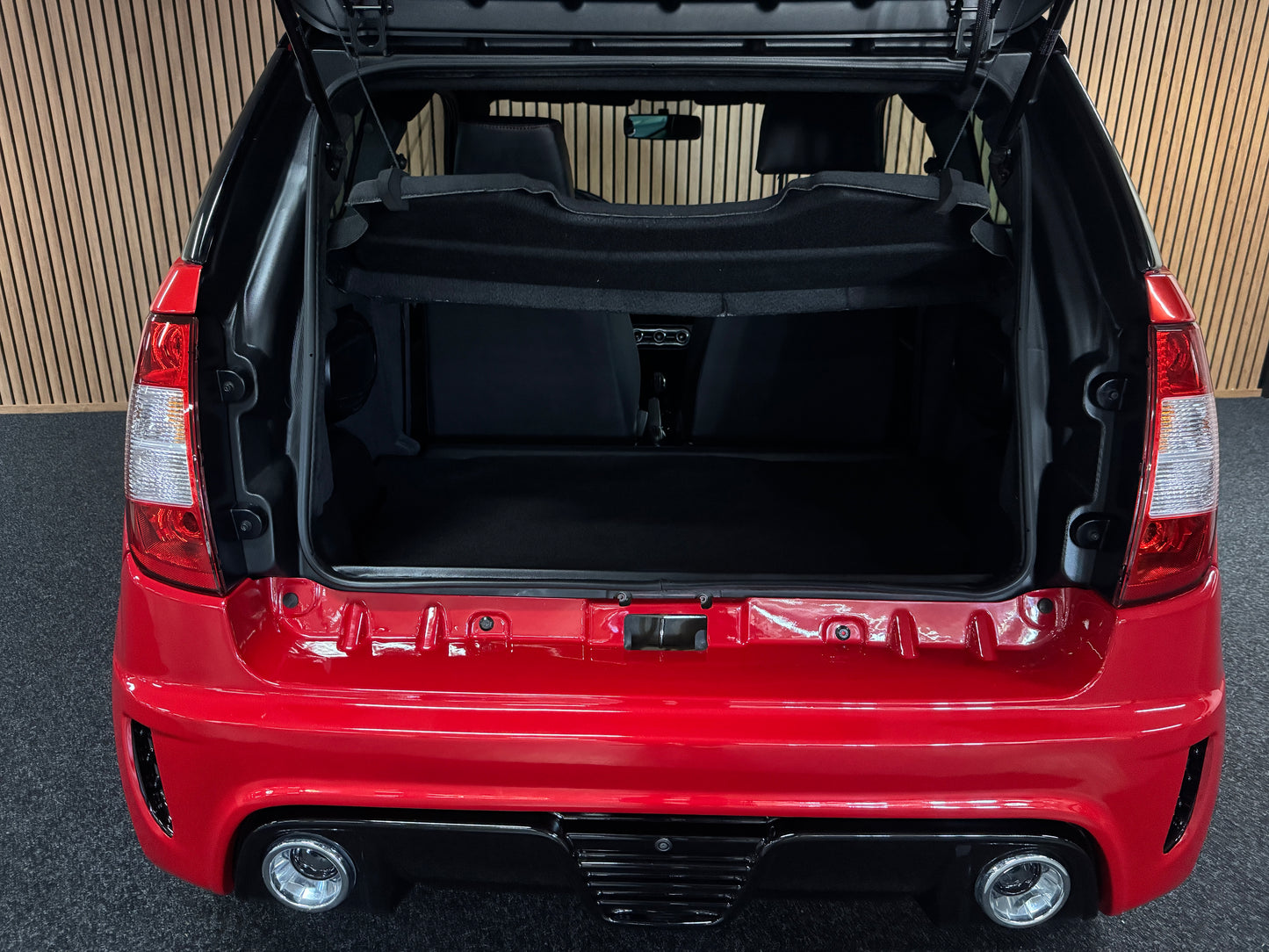 Ligier JS50 Ultimate Sport | Servolenkung | Rückfahrkamera | 8 PS leiser DCI Motor | 45 km/h | Rückfahrkamera | Innerhalb 250 KM Kostenlose Lieferung | Mopedauto | Leichtmobile