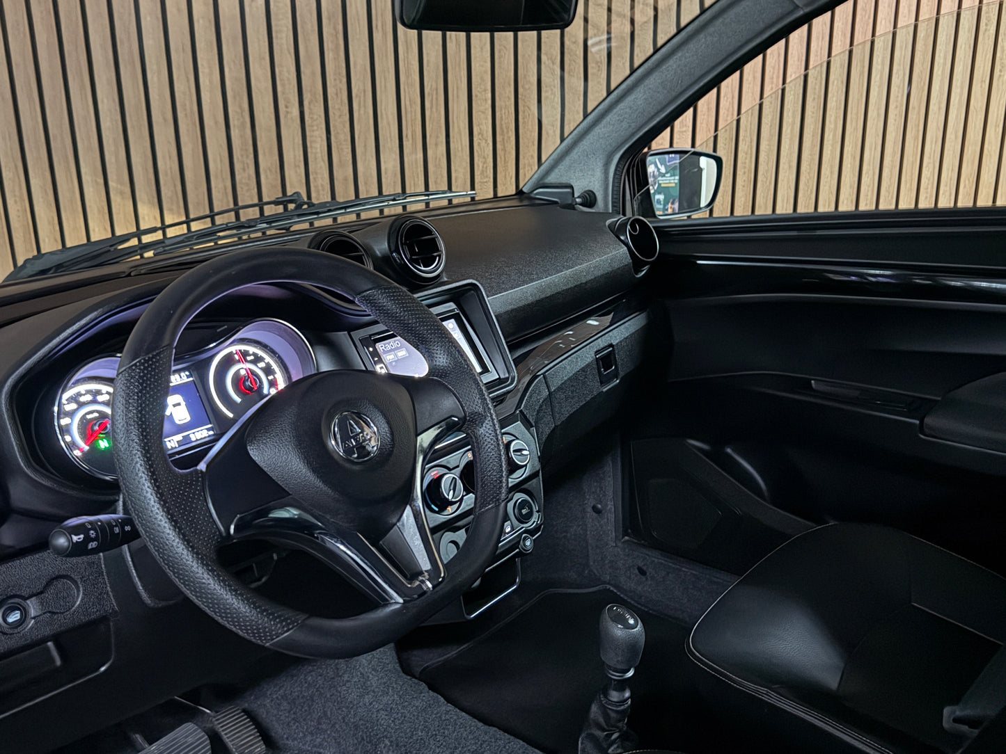 Aixam City Sport / DAB + / Spotify / Apple Carplay | 8 PS Kubota Motor | 45 km/h | Rückfahrkamera | Innerhalb 250 KM Kostenlose Lieferung | Mopedauto | Leichtmobile