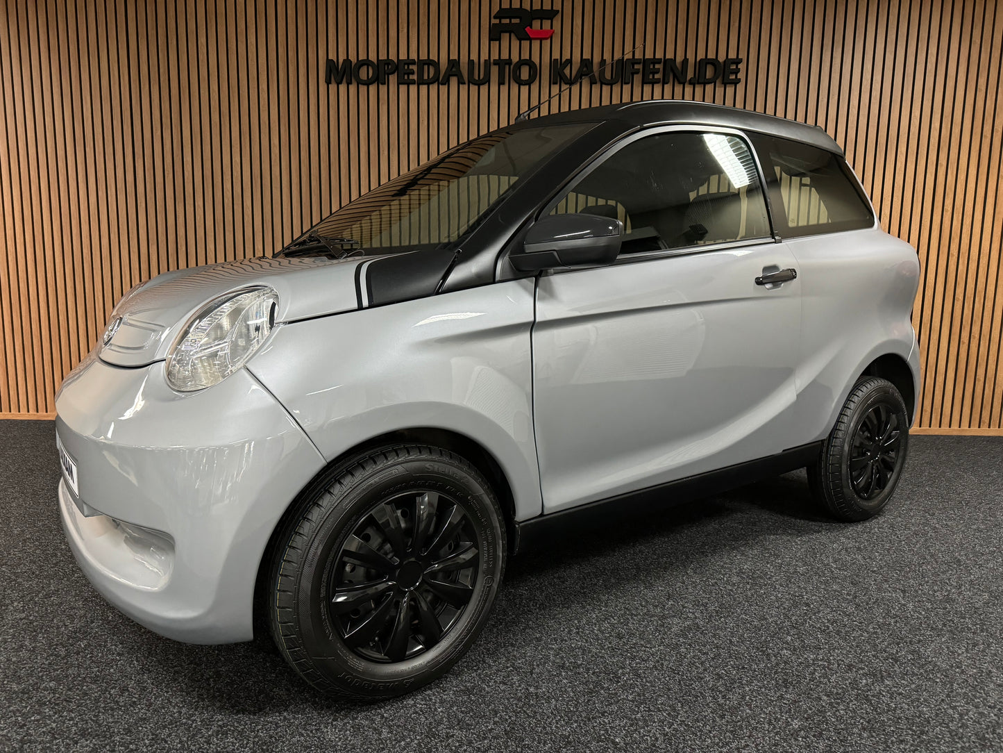 Aixam Crossline Minauto XXL | 8 PS Kubota Motor | 45 km/h | Innerhalb 250 KM Kostenlose Lieferung | Mopedauto | Leichtmobile