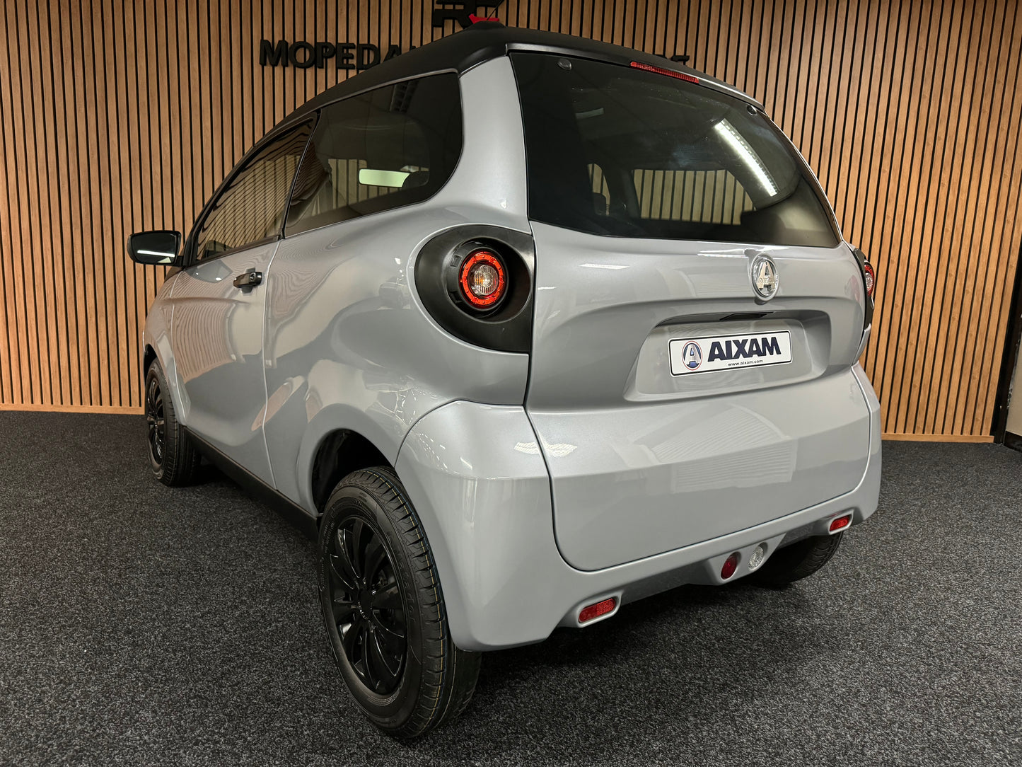 Aixam Crossline Minauto XXL | 8 PS Kubota Motor | 45 km/h | Innerhalb 250 KM Kostenlose Lieferung | Mopedauto | Leichtmobile