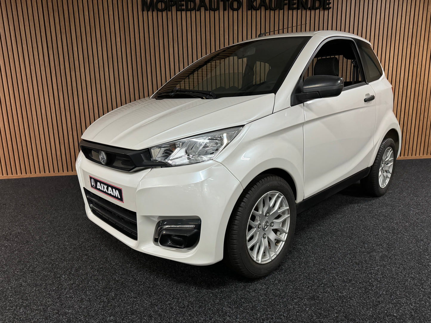 Aixam City 2020 | 8 PS Kubota Motor 45 km/h | Innerhalb 250 KM Kostenlose Lieferung | Mopedauto | Leichtmobile