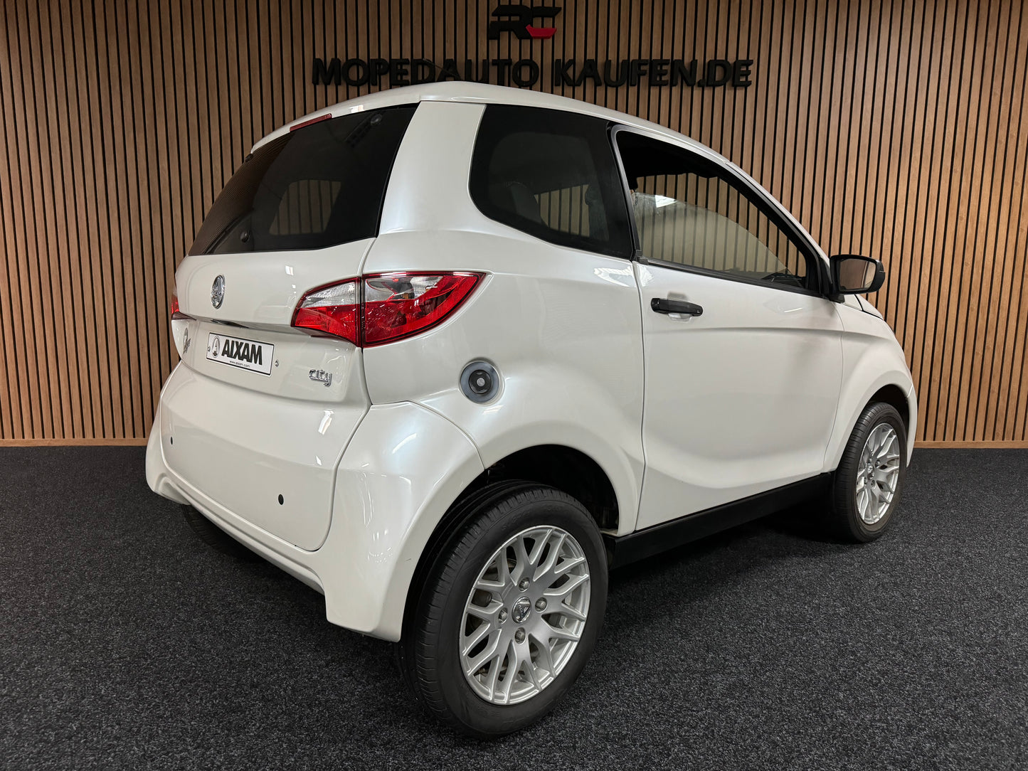 Aixam City 2020 | 8 PS Kubota Motor 45 km/h | Innerhalb 250 KM Kostenlose Lieferung | Mopedauto | Leichtmobile