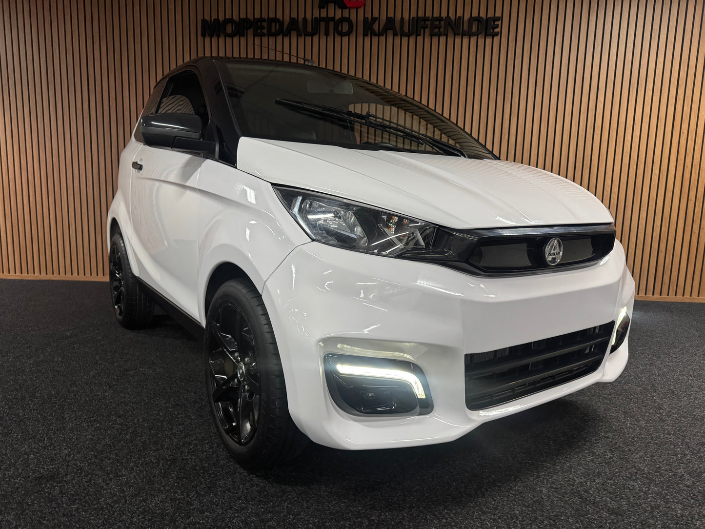 Aixam City Sport 2021 | 8 PS Kubota Motor | 45 km/h | Innerhalb 250 KM Kostenlose Lieferung | Mopedauto | Leichtmobile